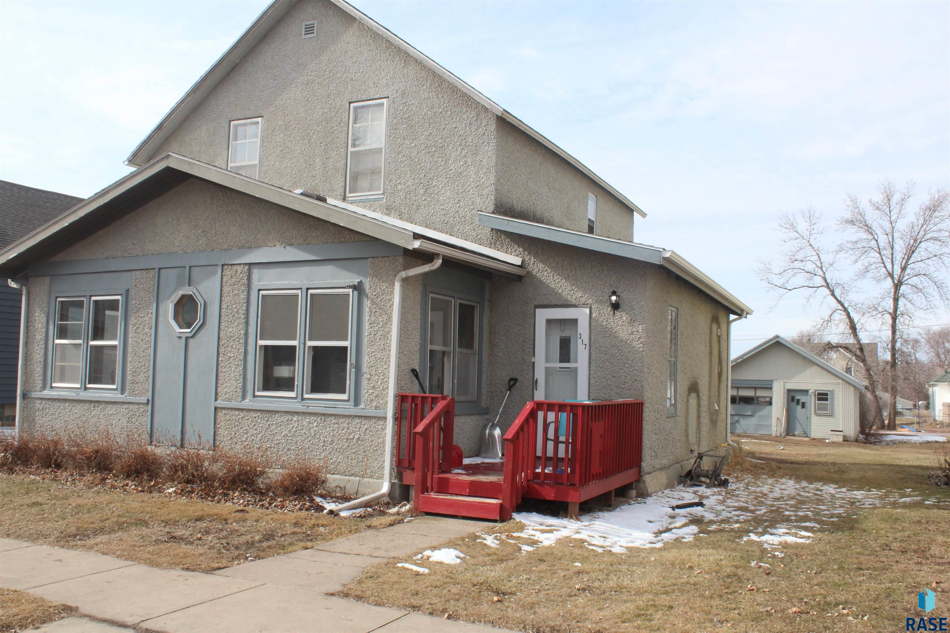 317 N Main St