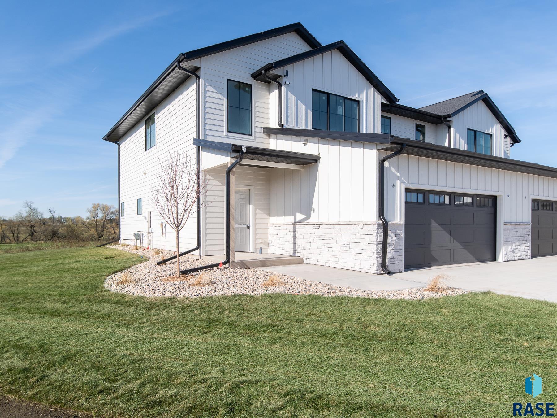 5526 W Liberator Cir