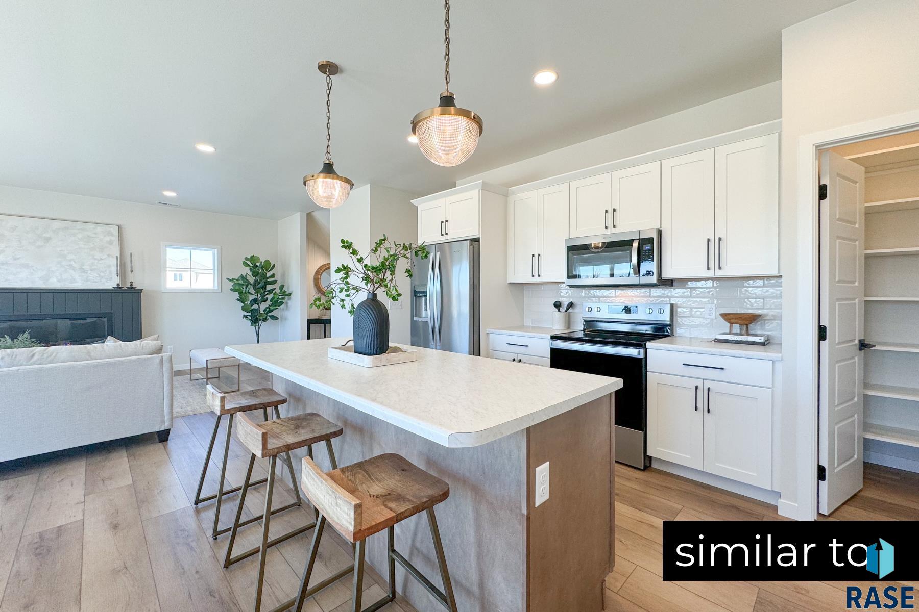 5518 W Liberator Cir