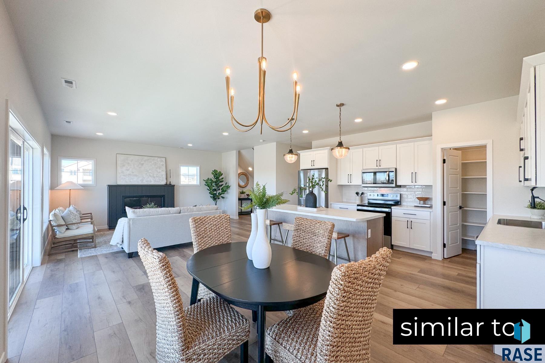 5518 W Liberator Cir