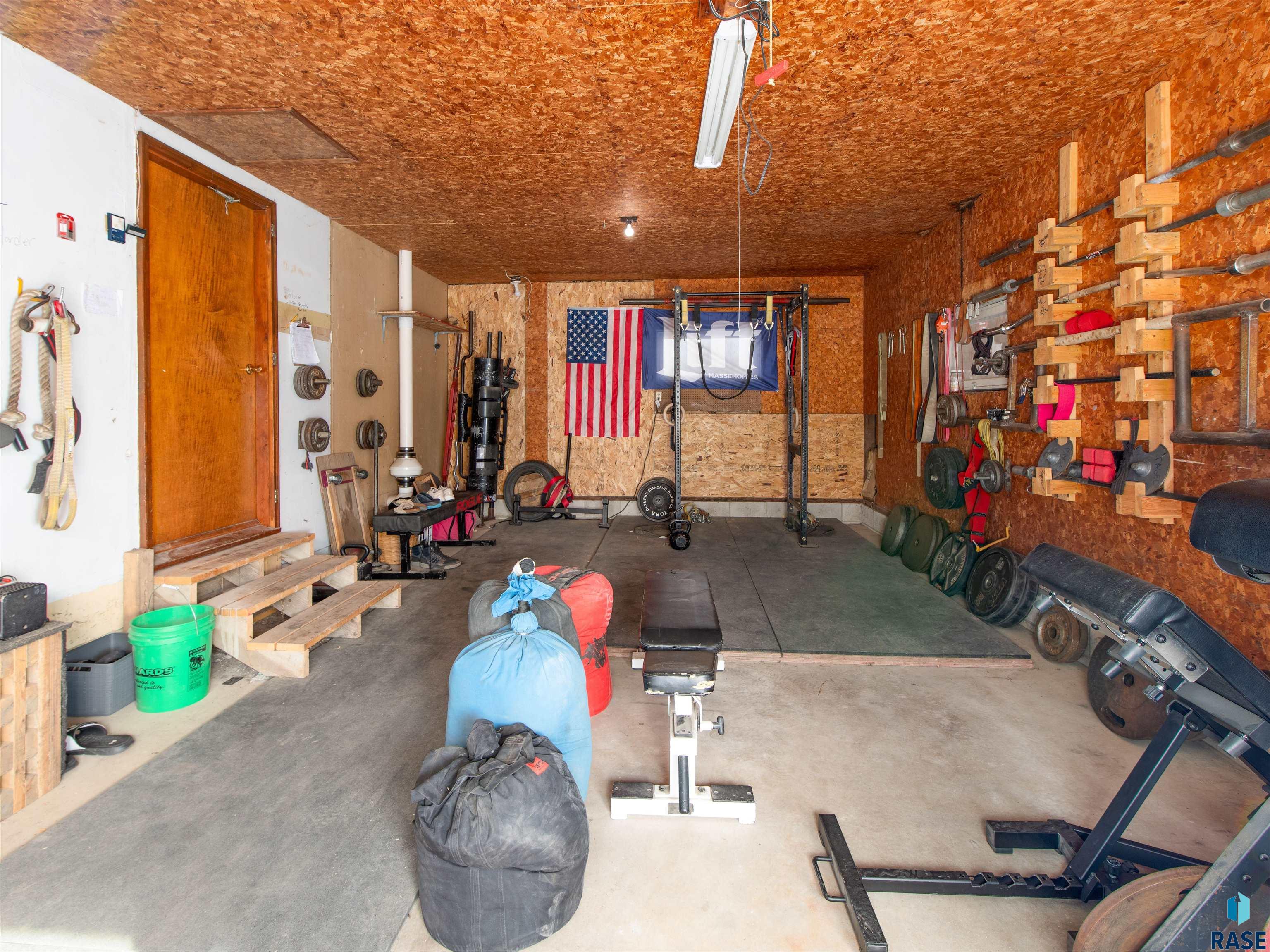 114 Steen St