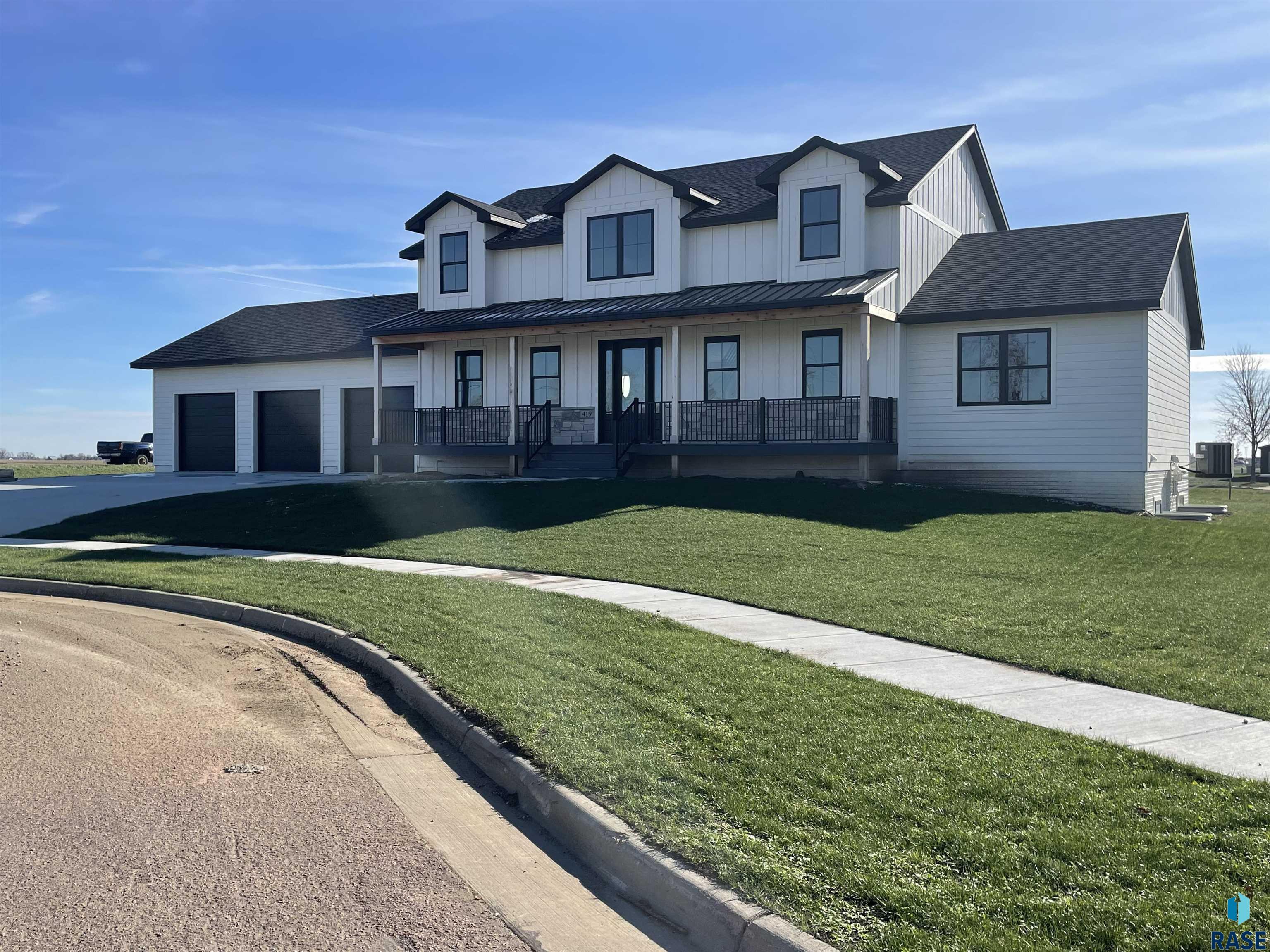 419 Meadow Cir