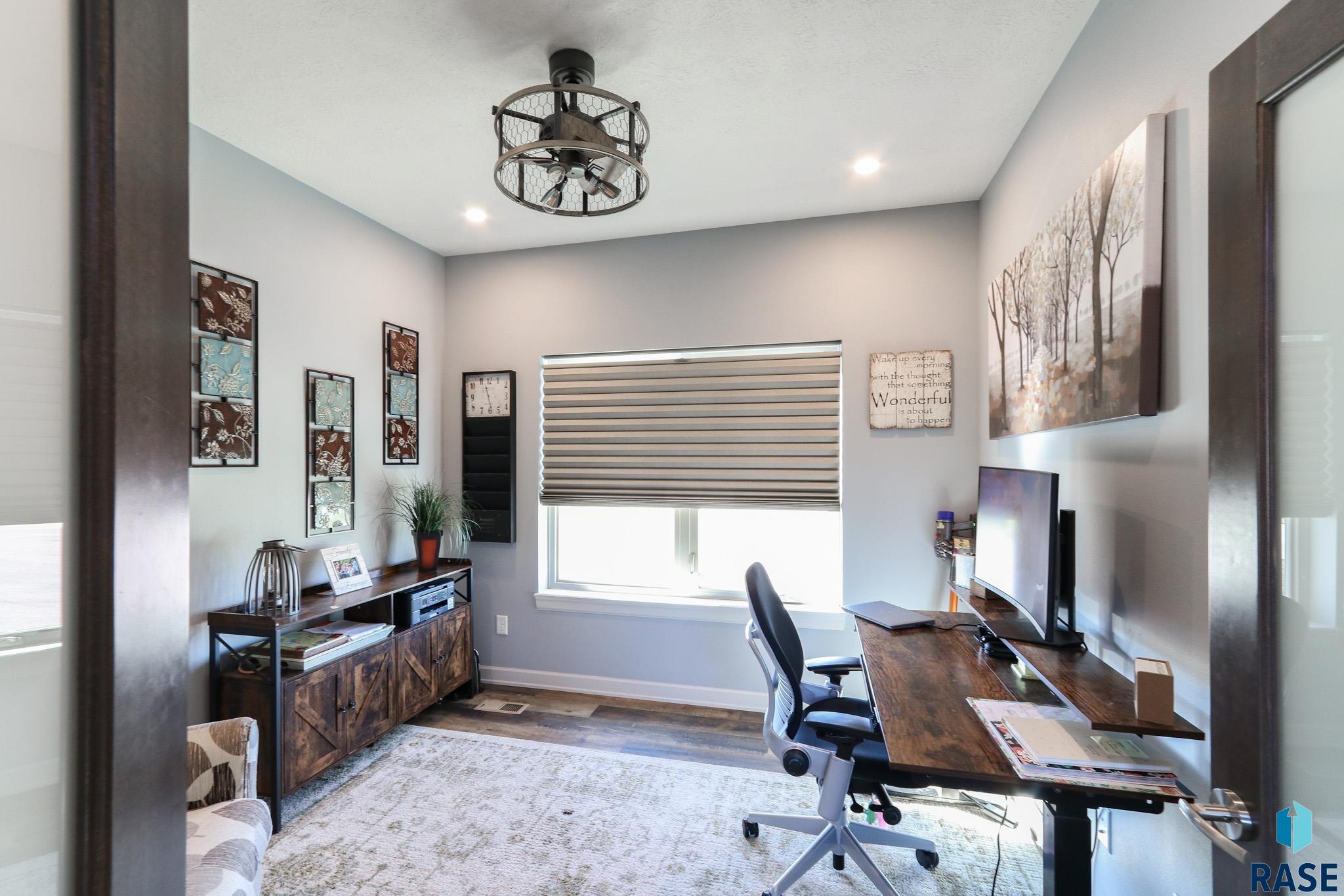 2820 E Augusta Cir