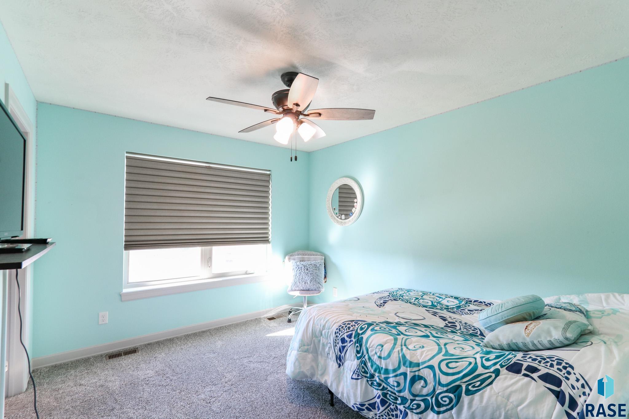 2820 E Augusta Cir