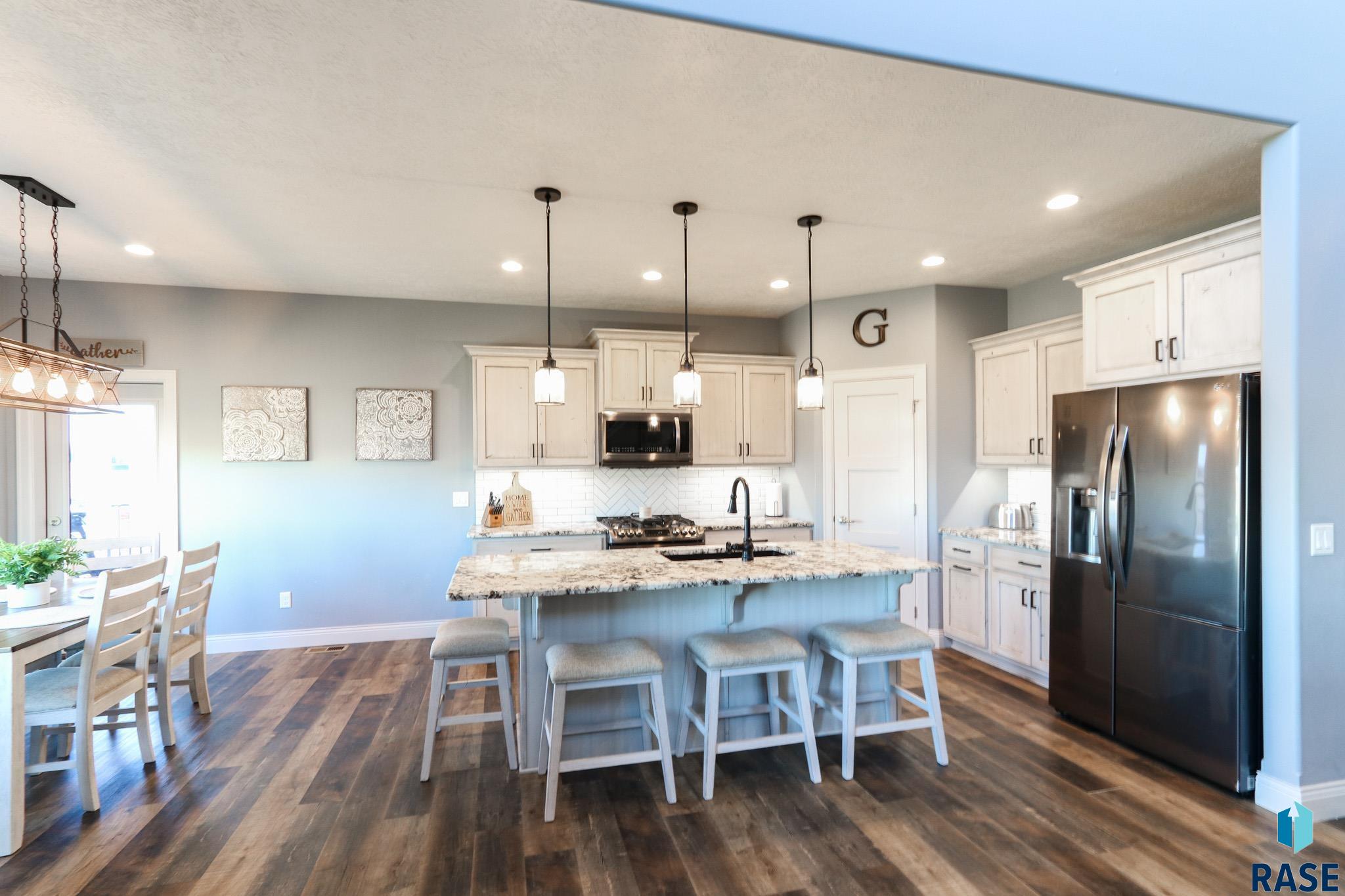 2820 E Augusta Cir