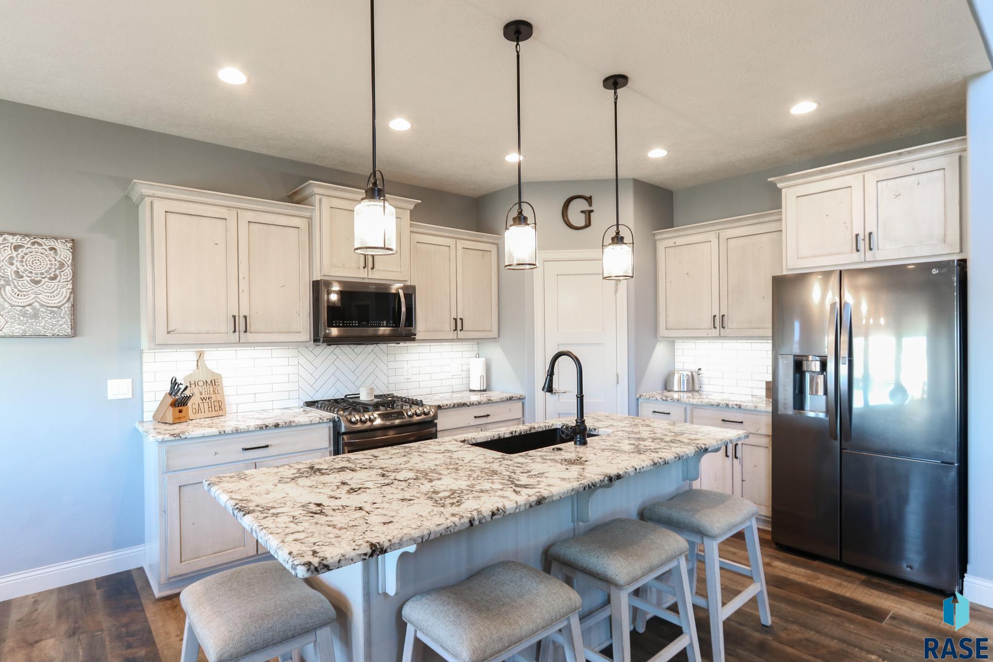 2820 E Augusta Cir