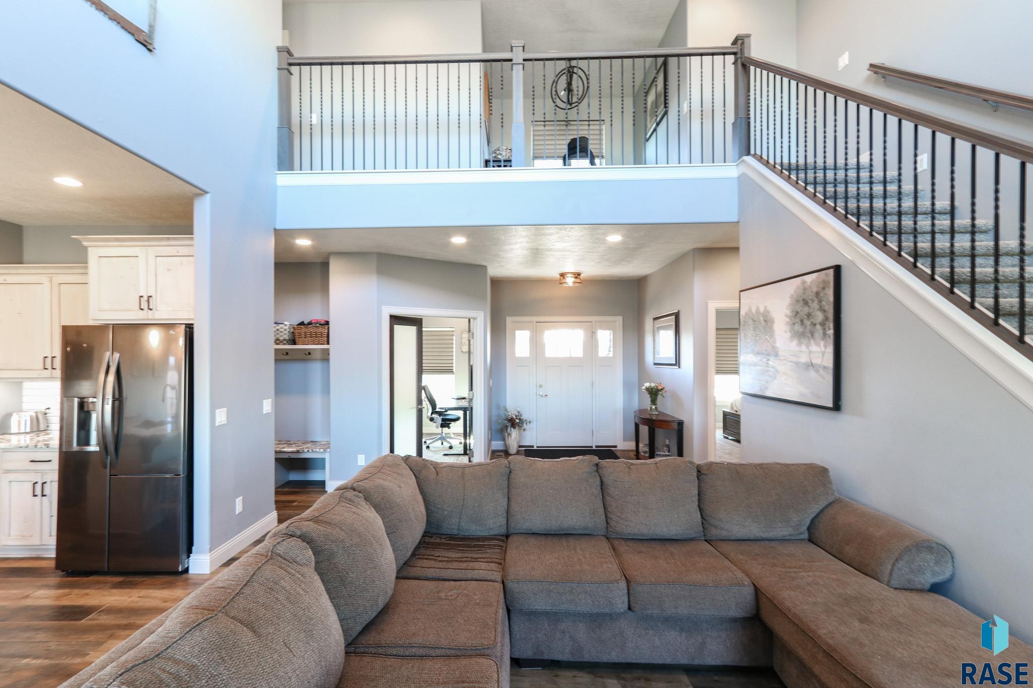 2820 E Augusta Cir