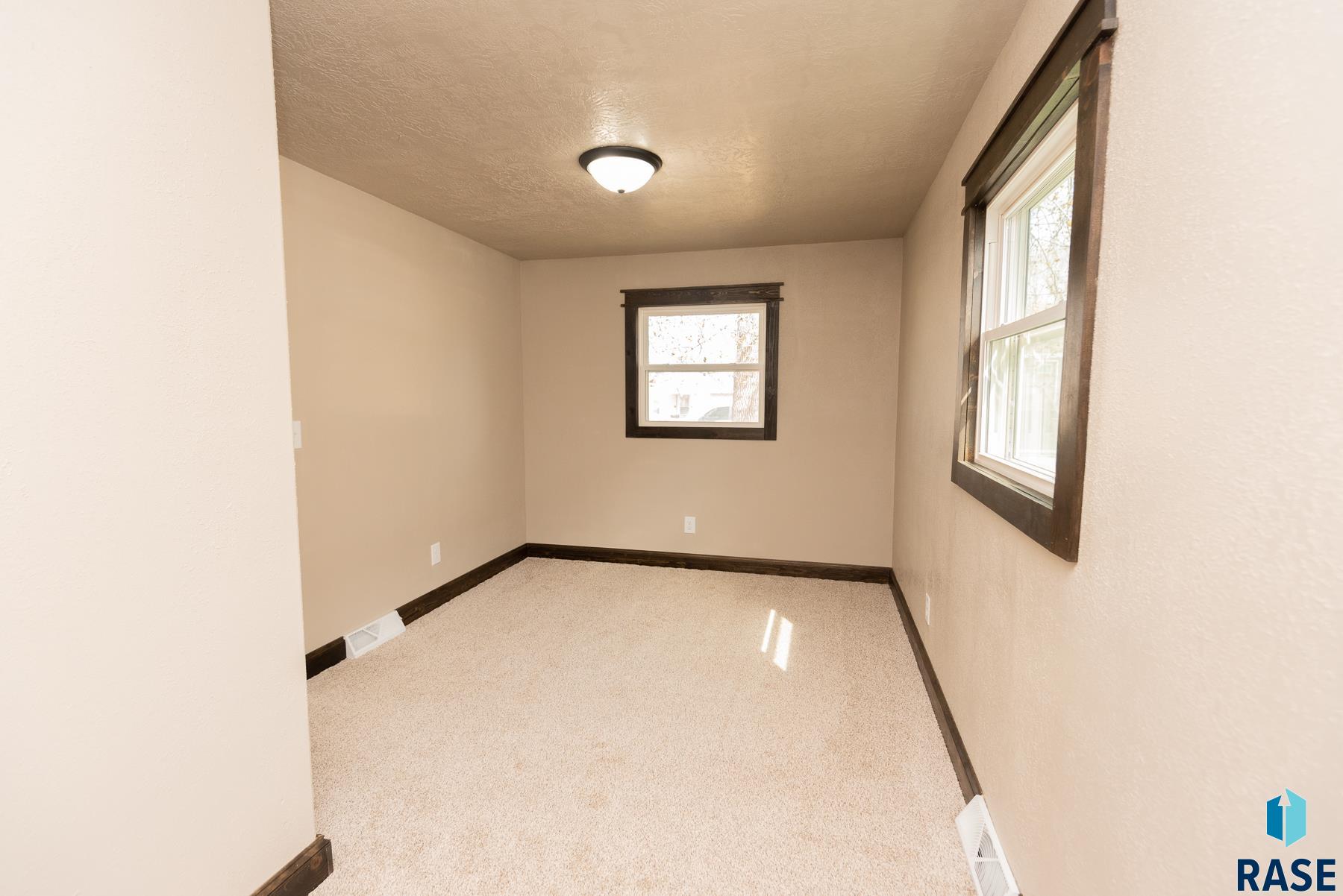 201 S Elmwood Ave