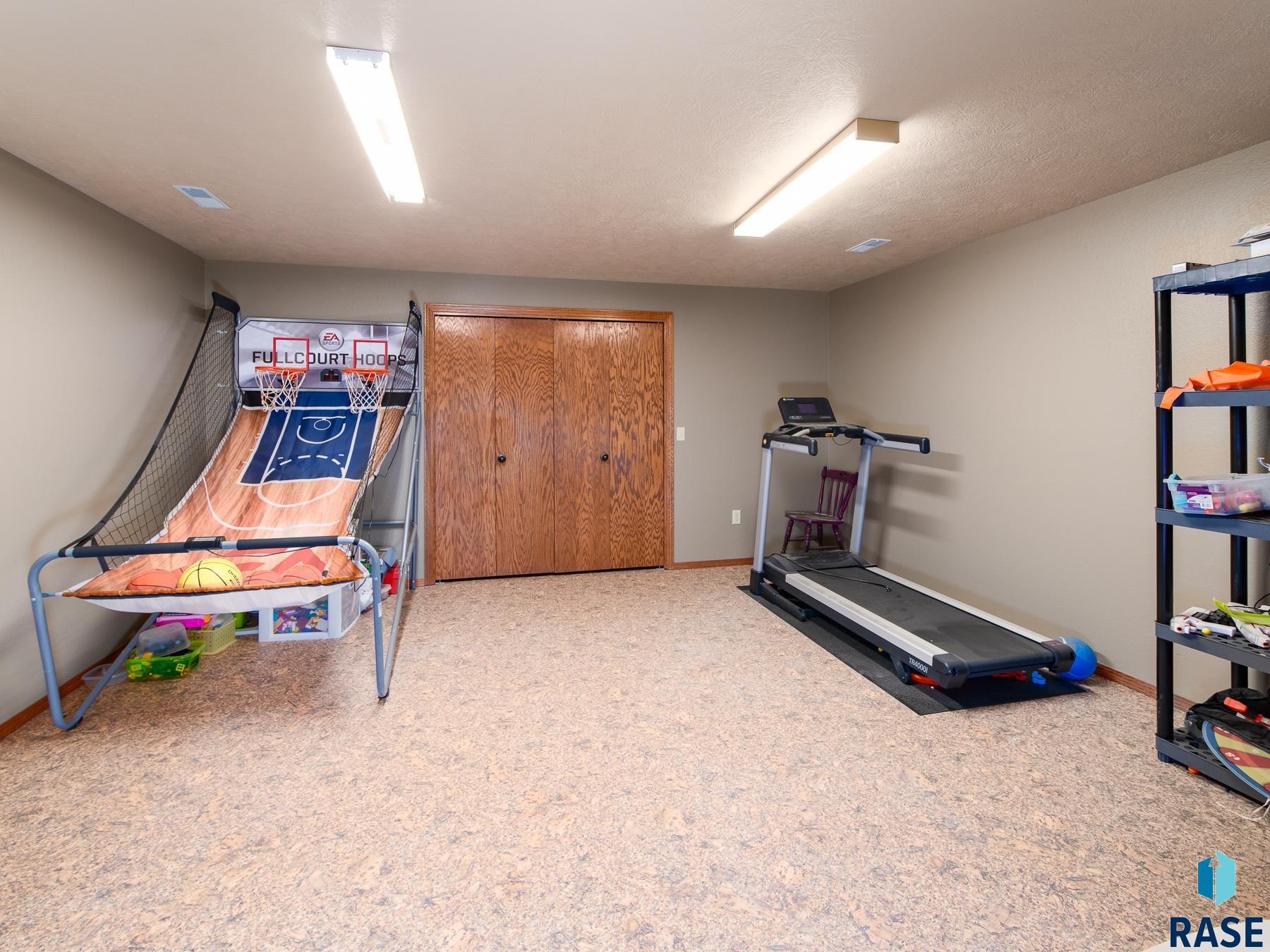 3605 S Slaten Park Dr
