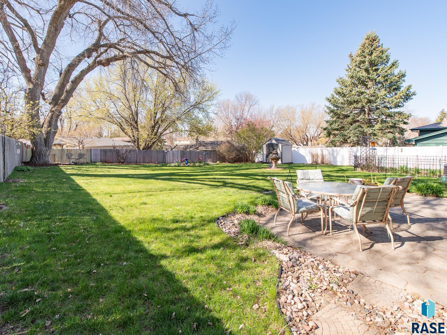 1713 E Ponderosa Dr