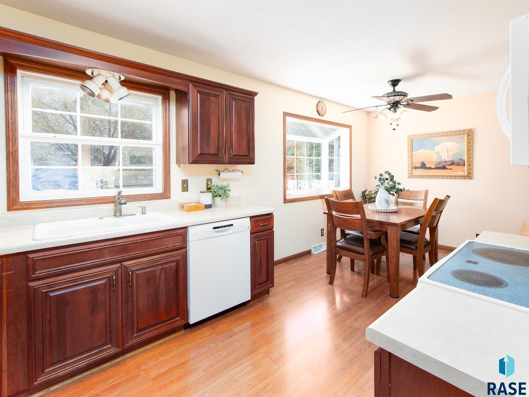 1713 E Ponderosa Dr