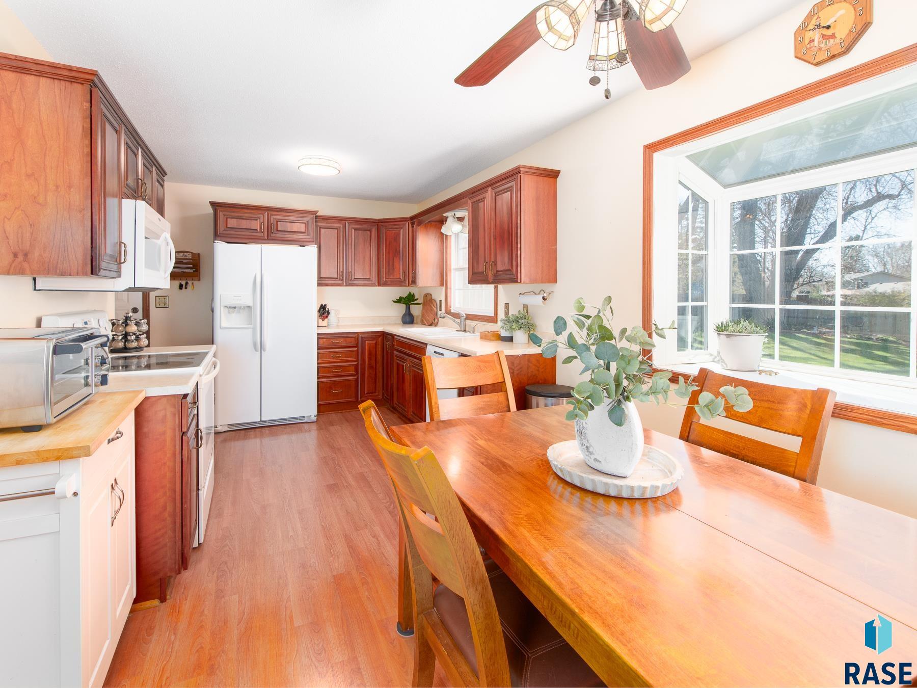 1713 E Ponderosa Dr