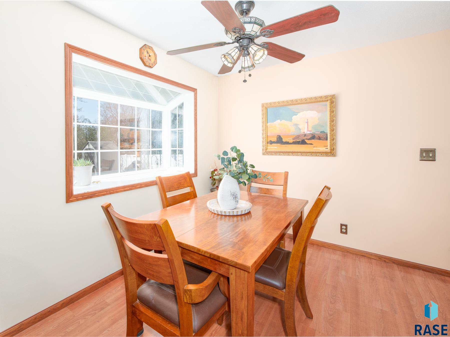 1713 E Ponderosa Dr