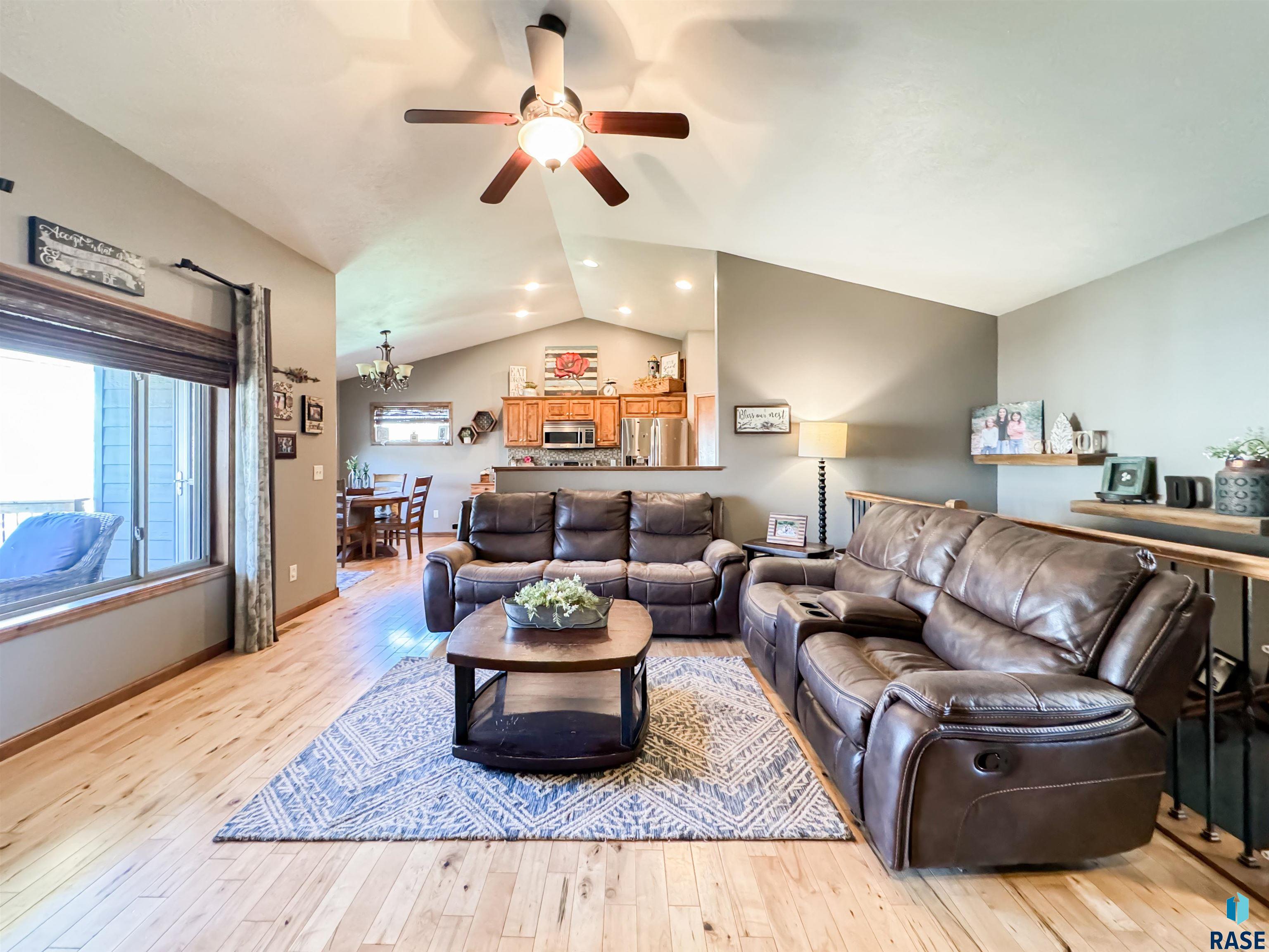 209 S Summer Ave