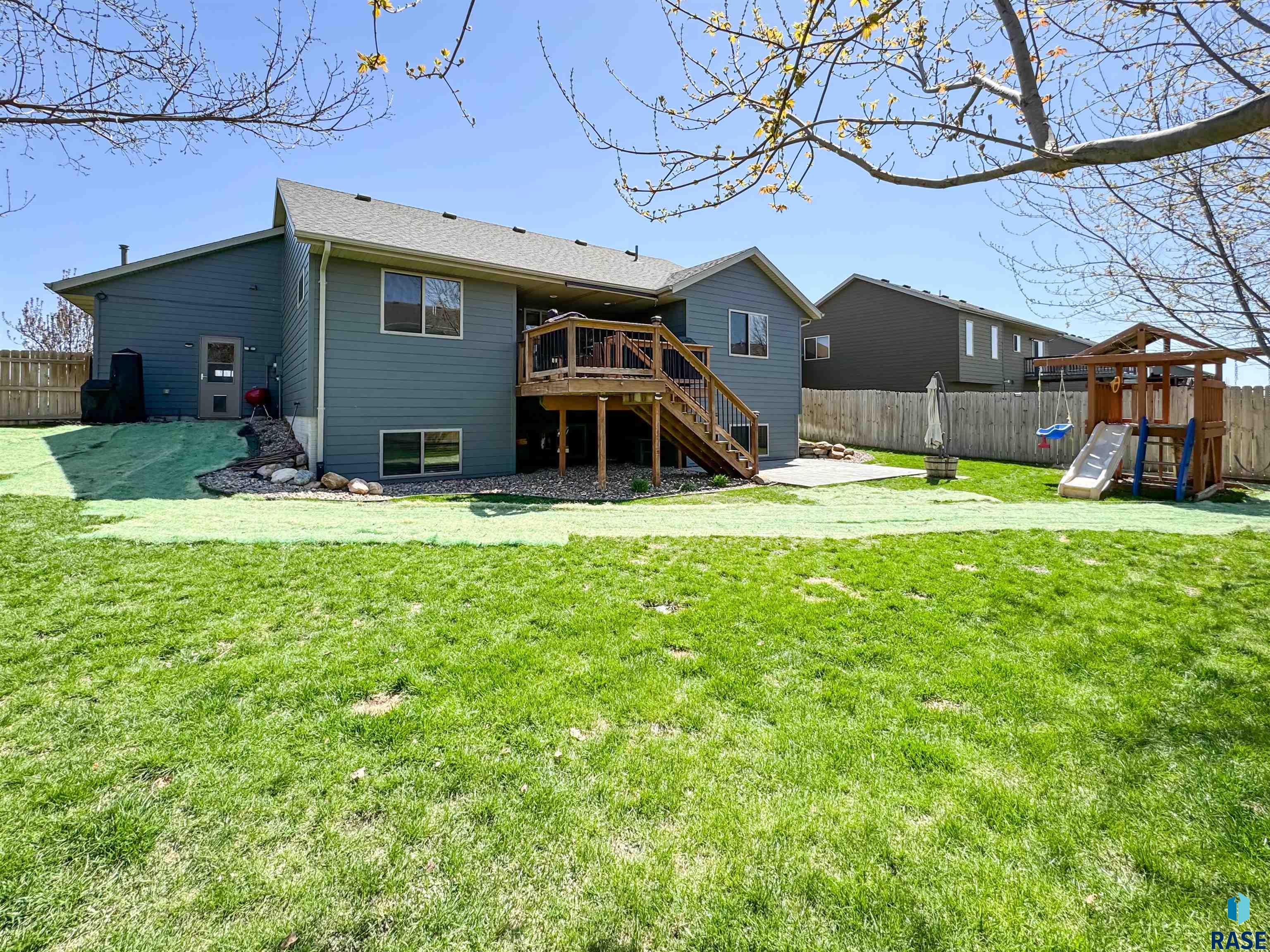209 S Summer Ave