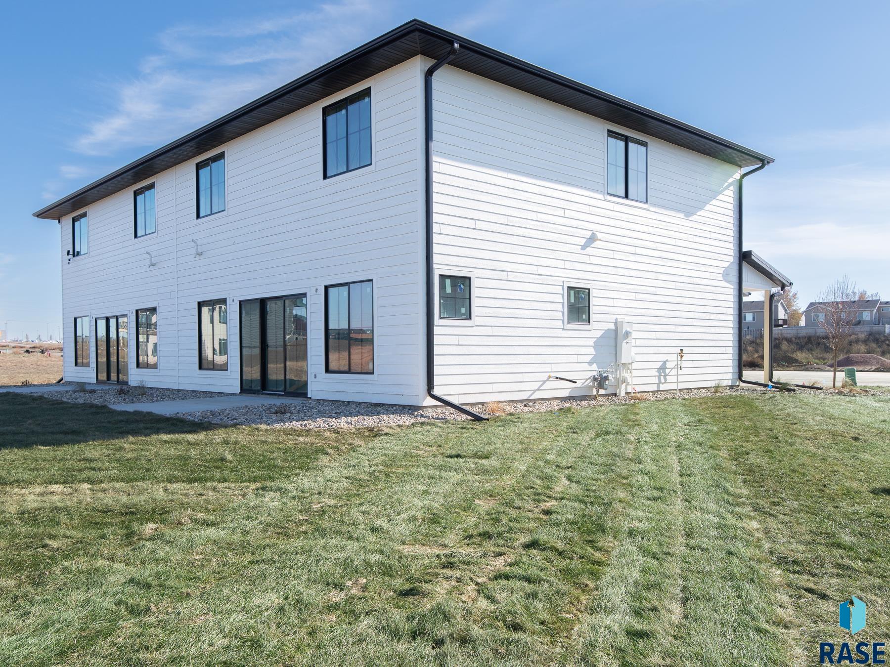 5526 W Liberator Cir