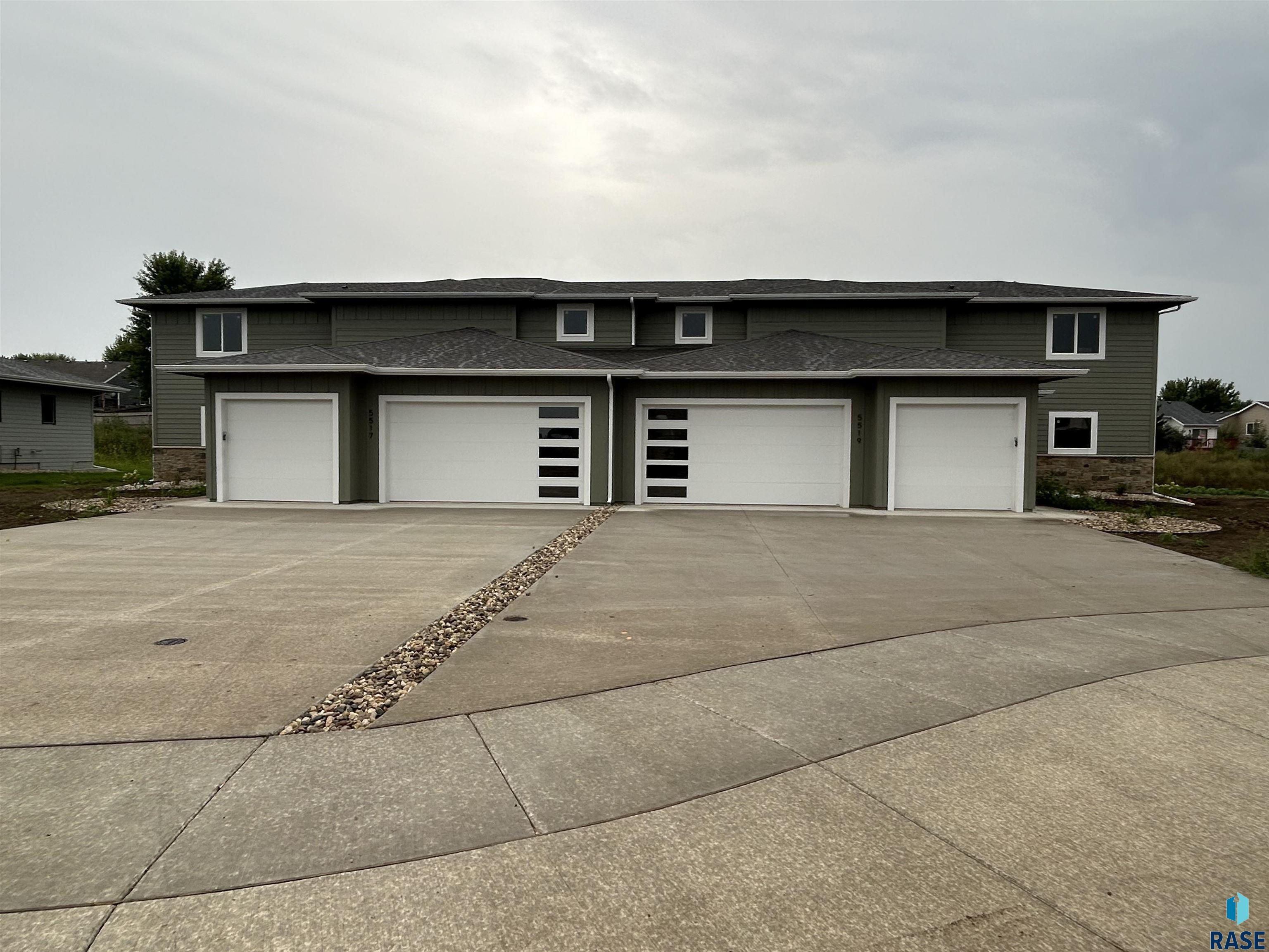 5519 W Liberator Cir