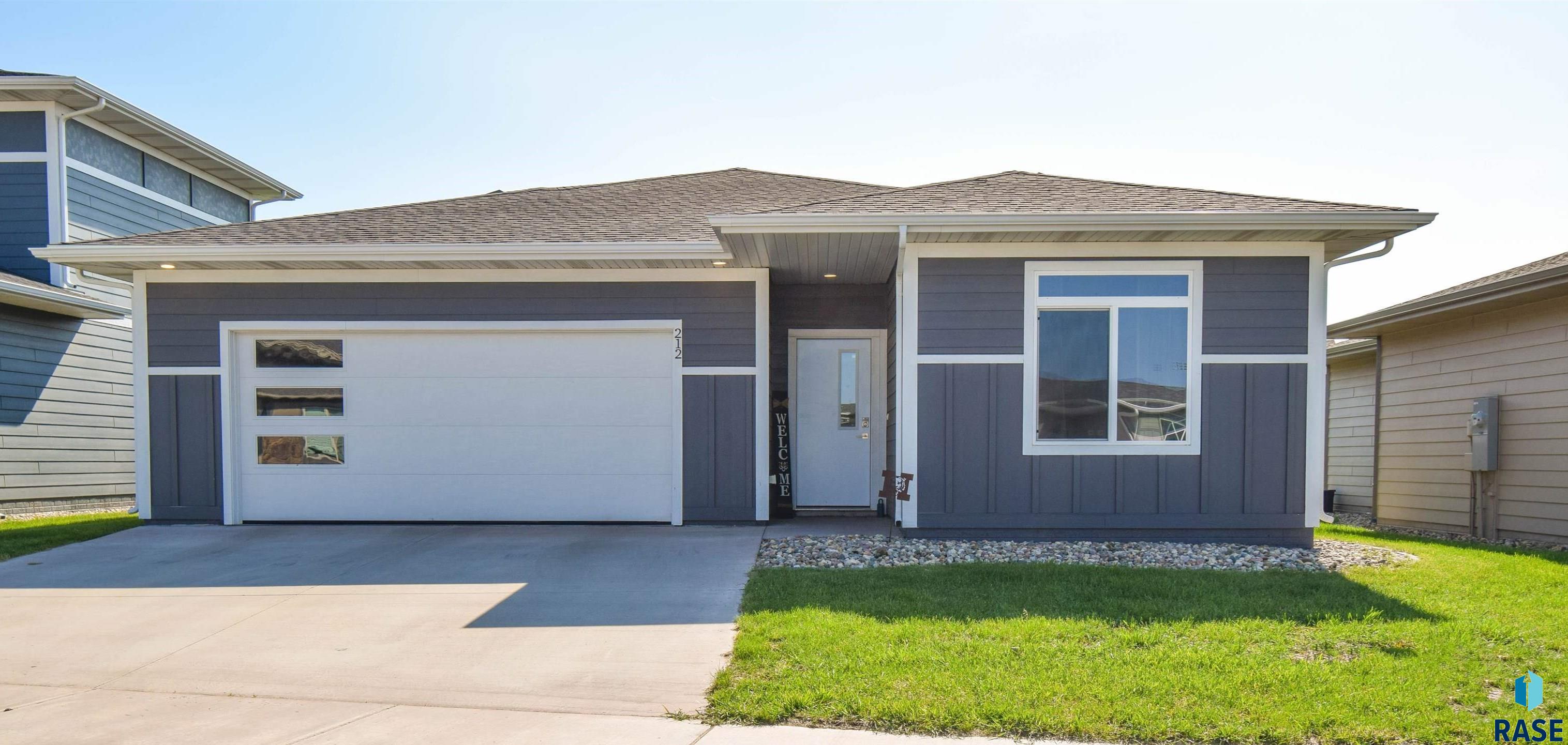212 Lydia Ct