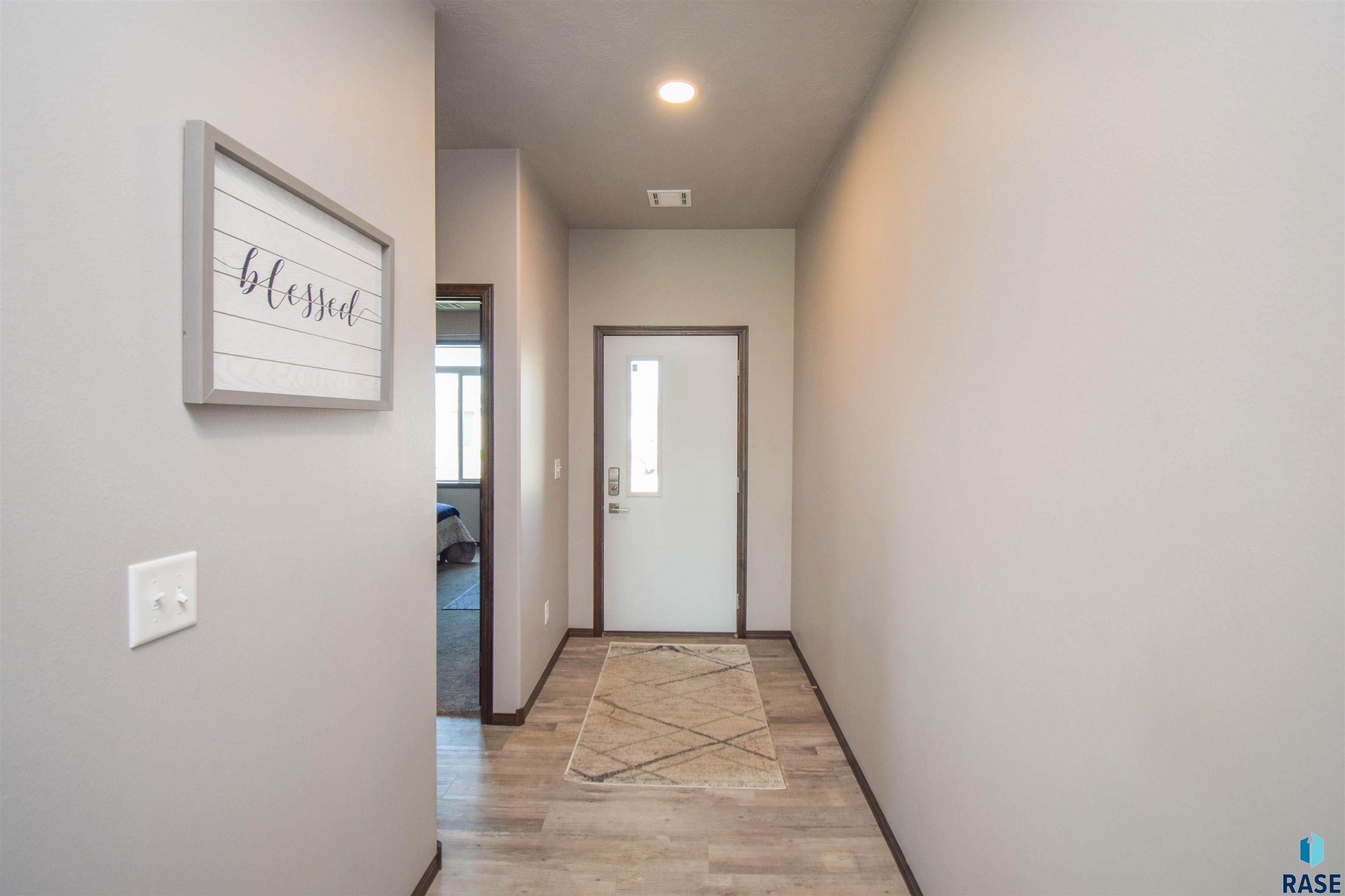 212 Lydia Ct