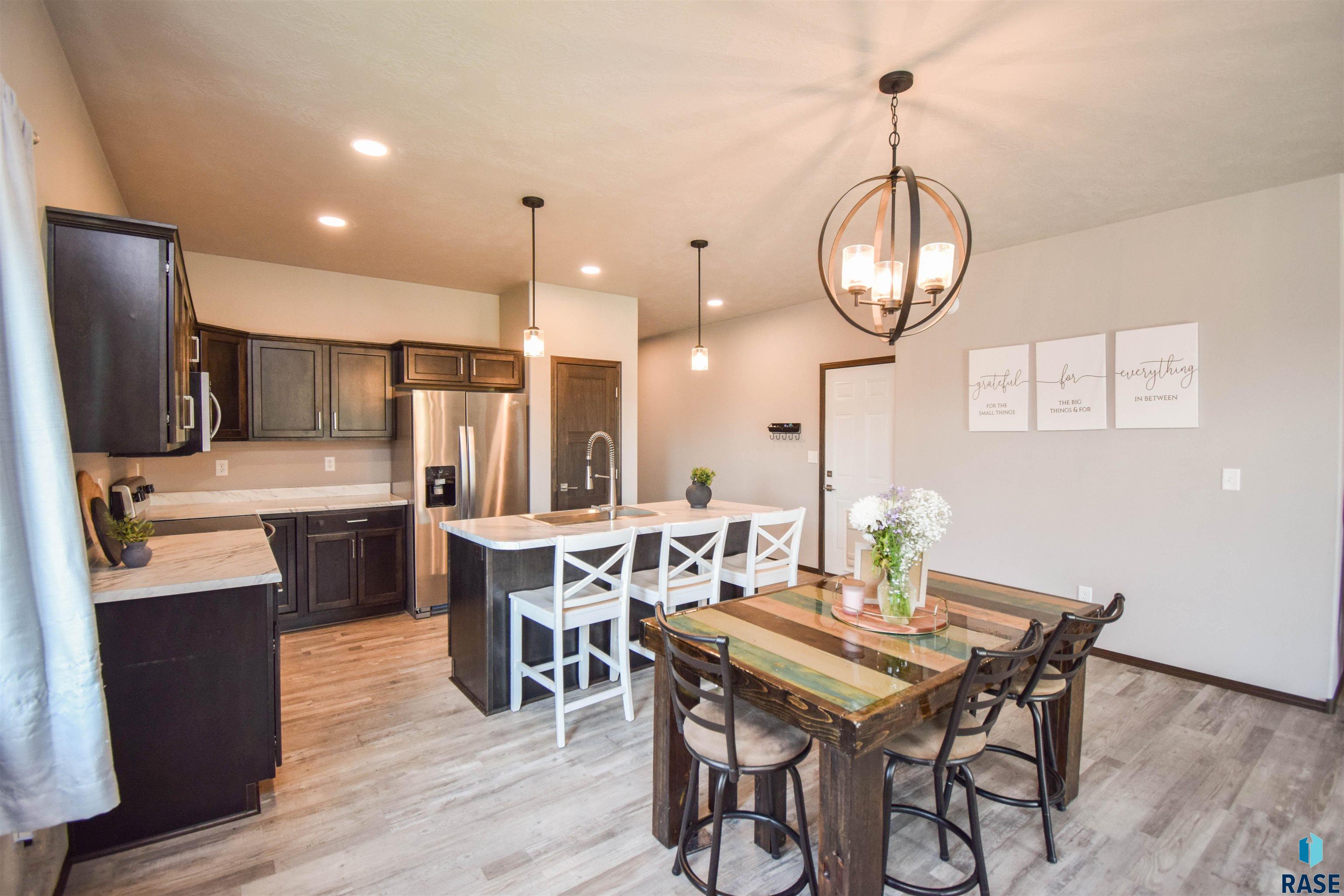 212 Lydia Ct