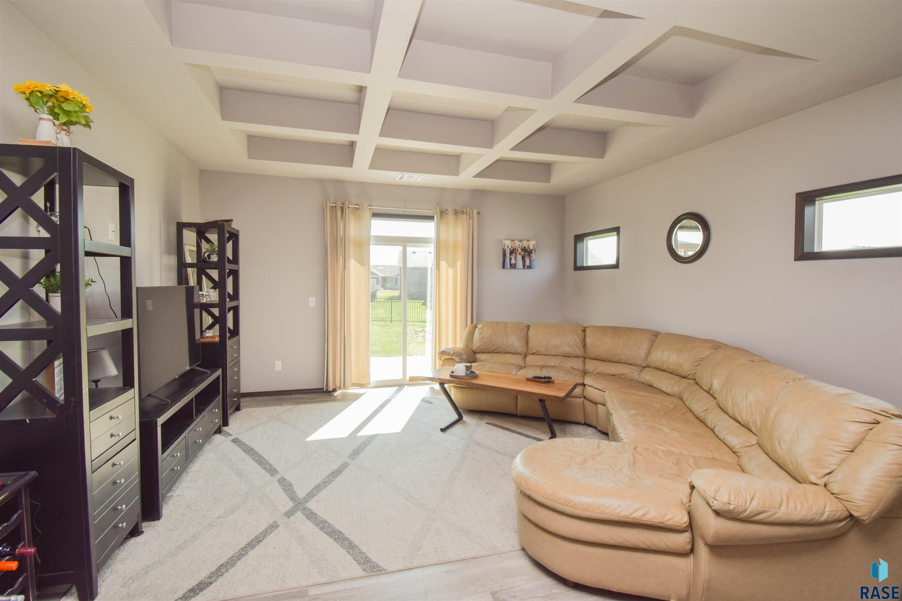 212 Lydia Ct
