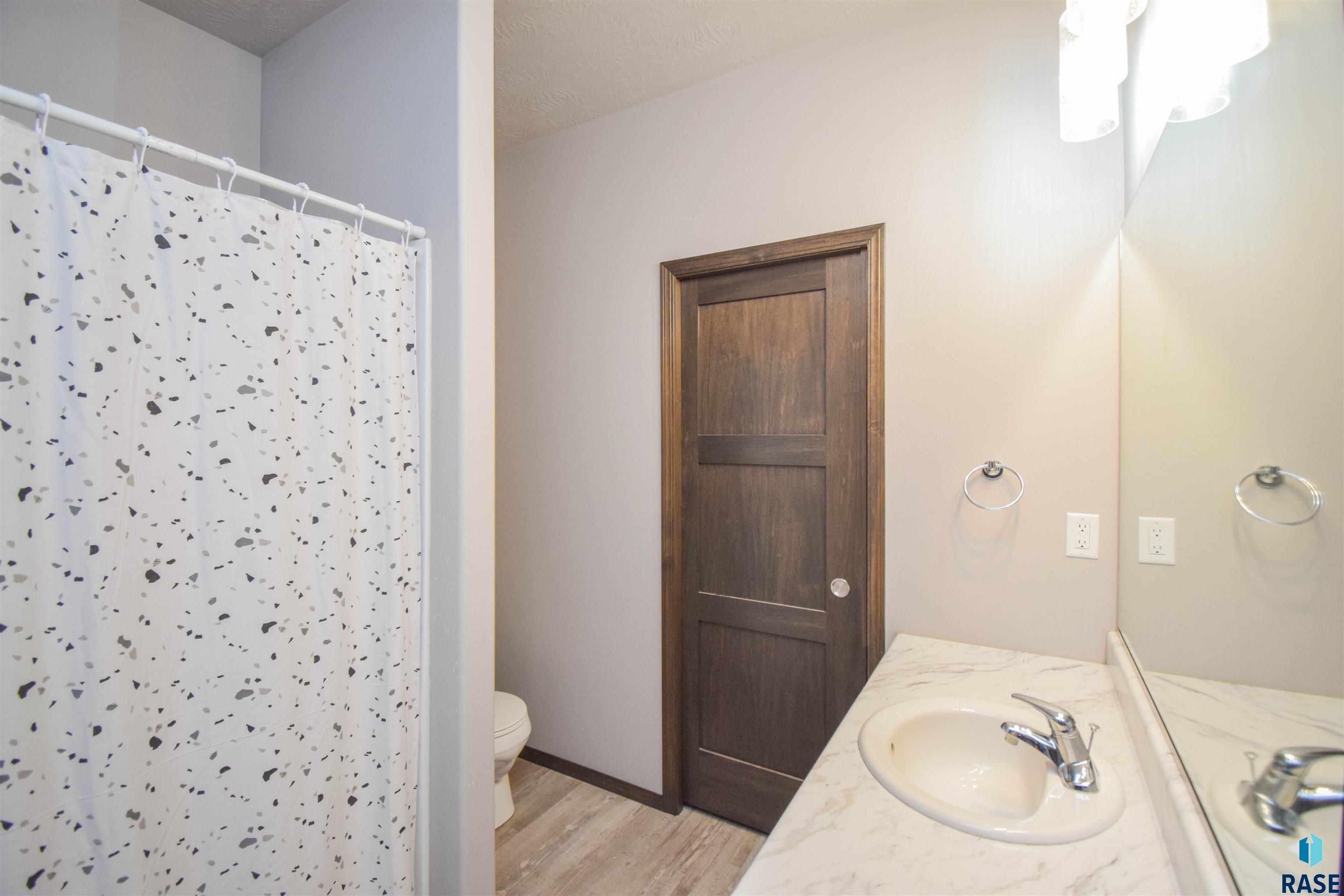 212 Lydia Ct
