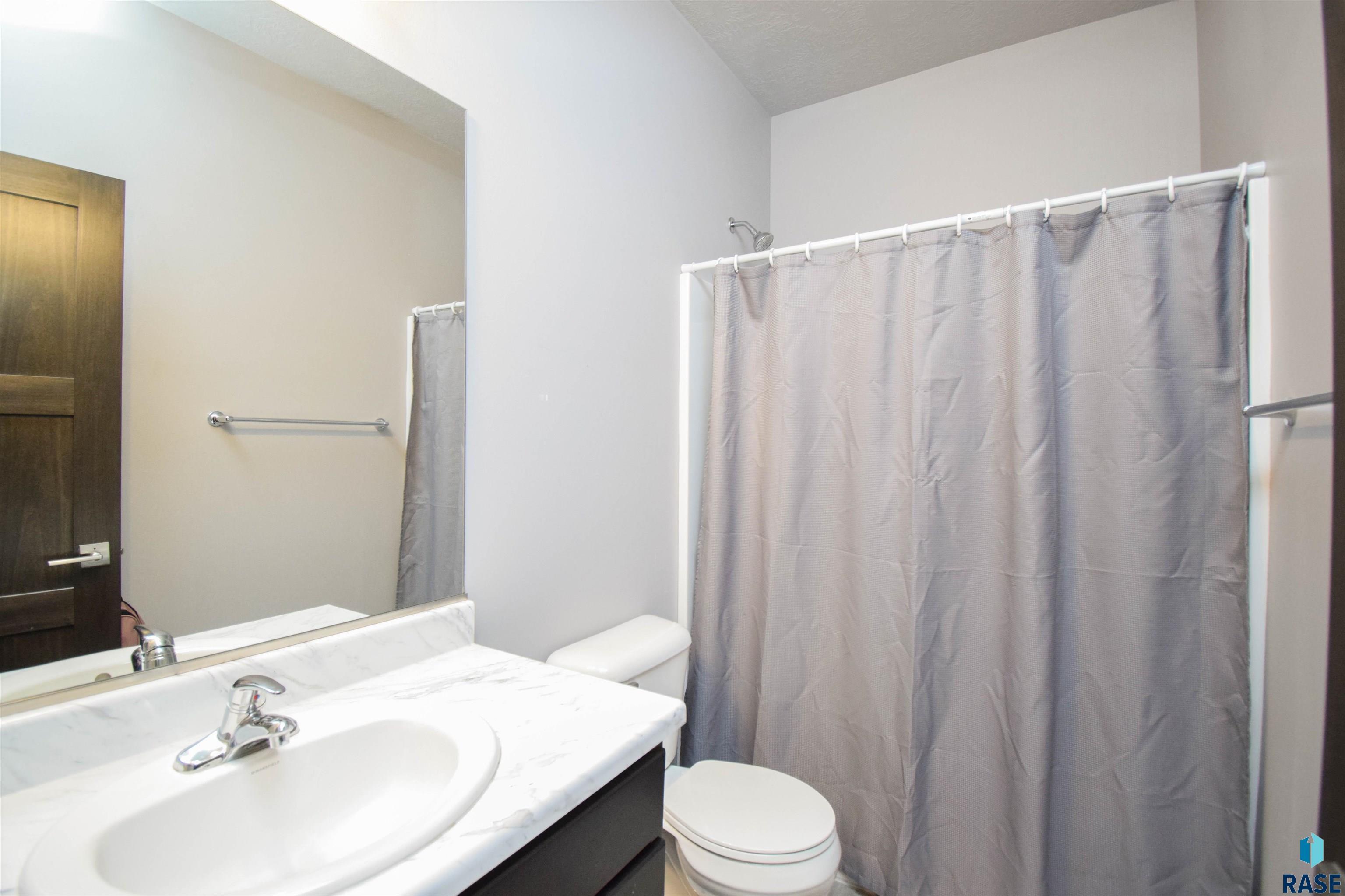 212 Lydia Ct