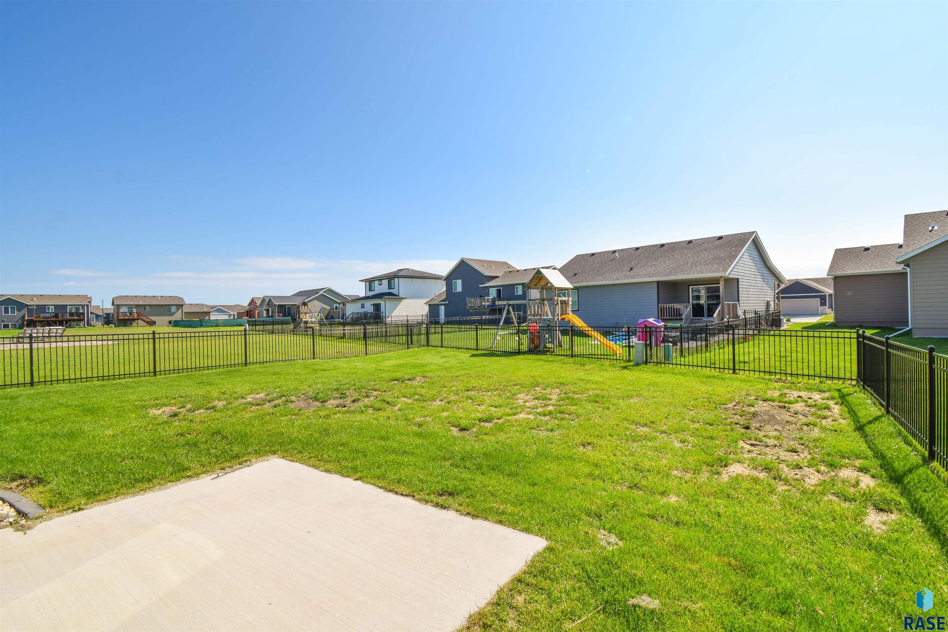 212 Lydia Ct