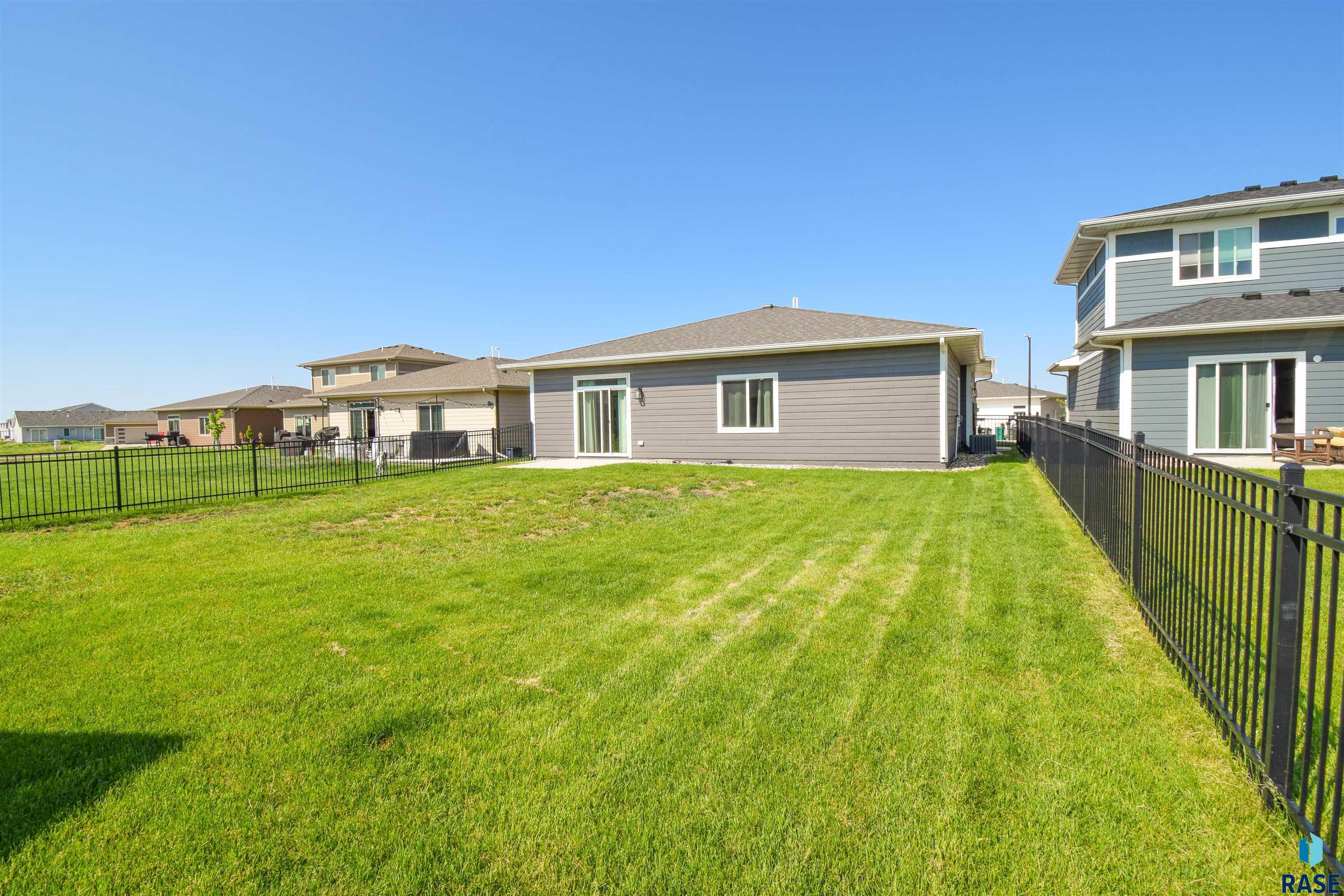 212 Lydia Ct