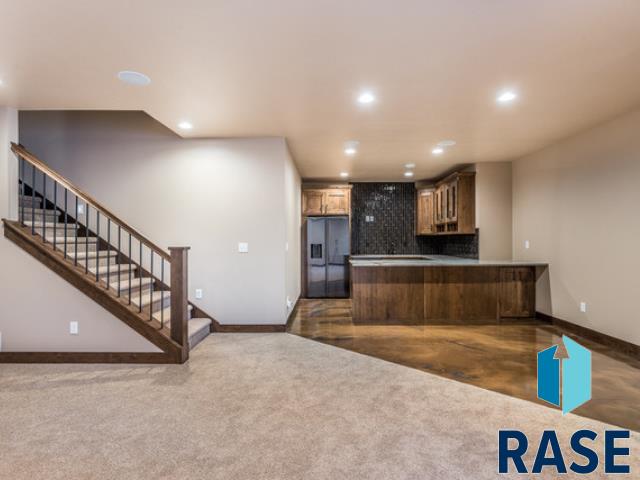 2816 E Sunflower Cir
