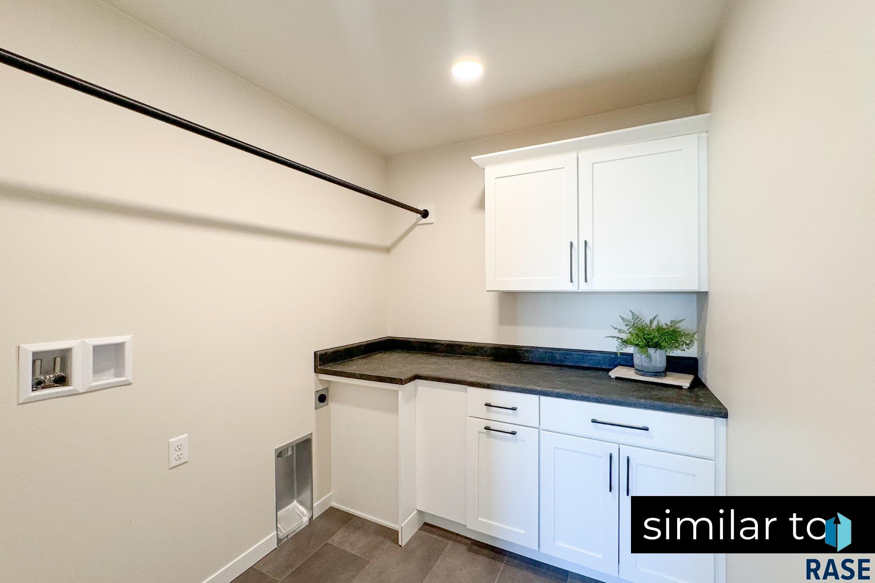 5520 W Liberator Cir