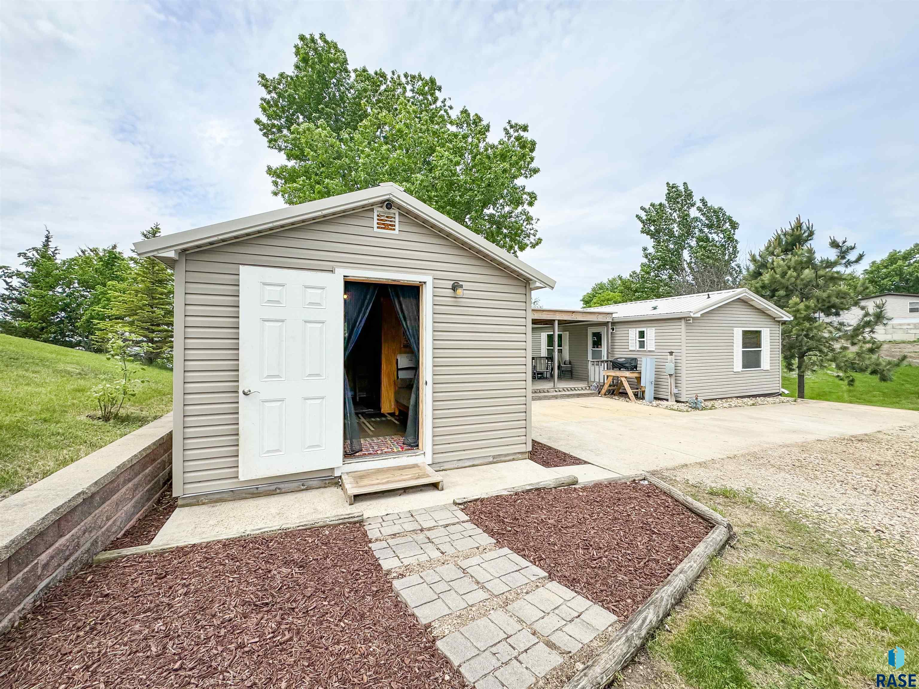 6371 Fischer Ln