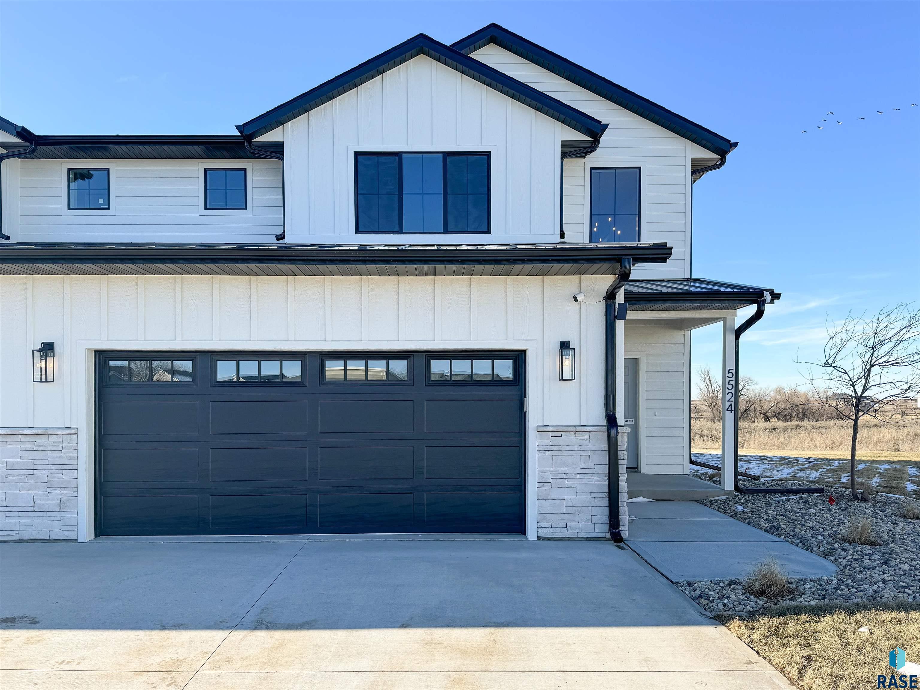 5524 W Liberator Cir
