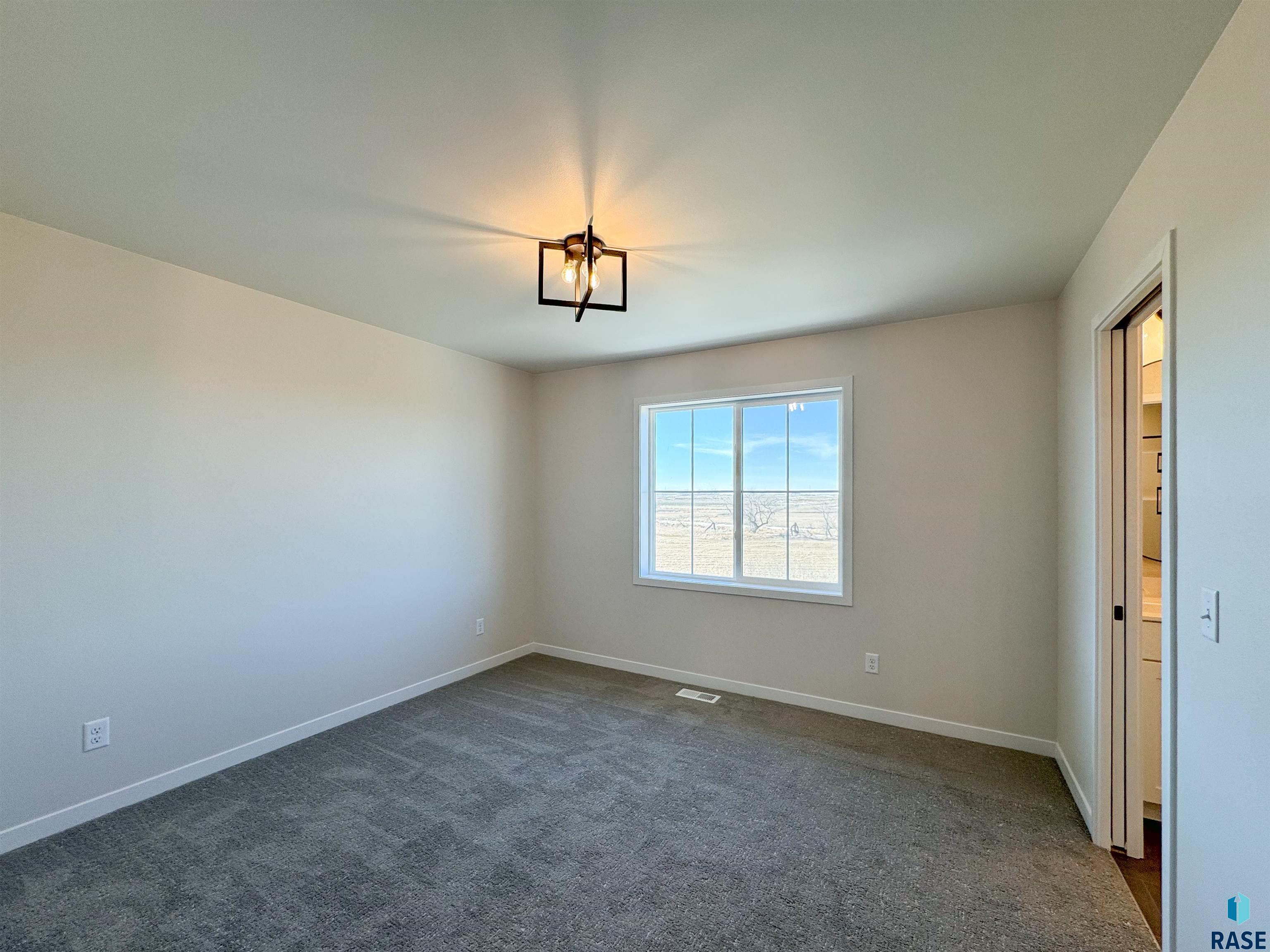 5524 W Liberator Cir