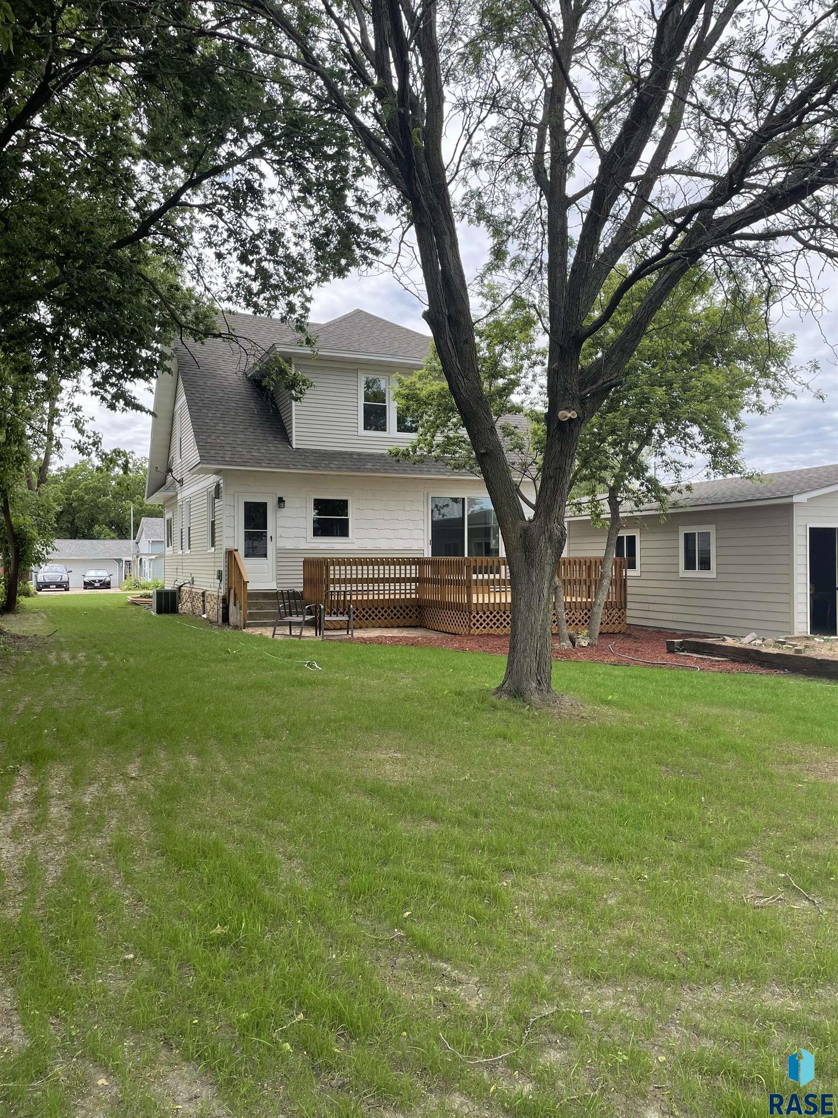 360 N Cherry Ave