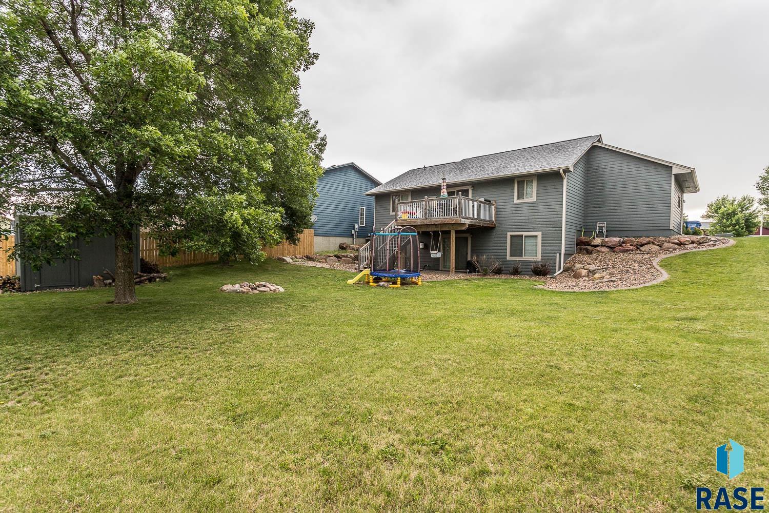 5901 N Gold Nugget Ave