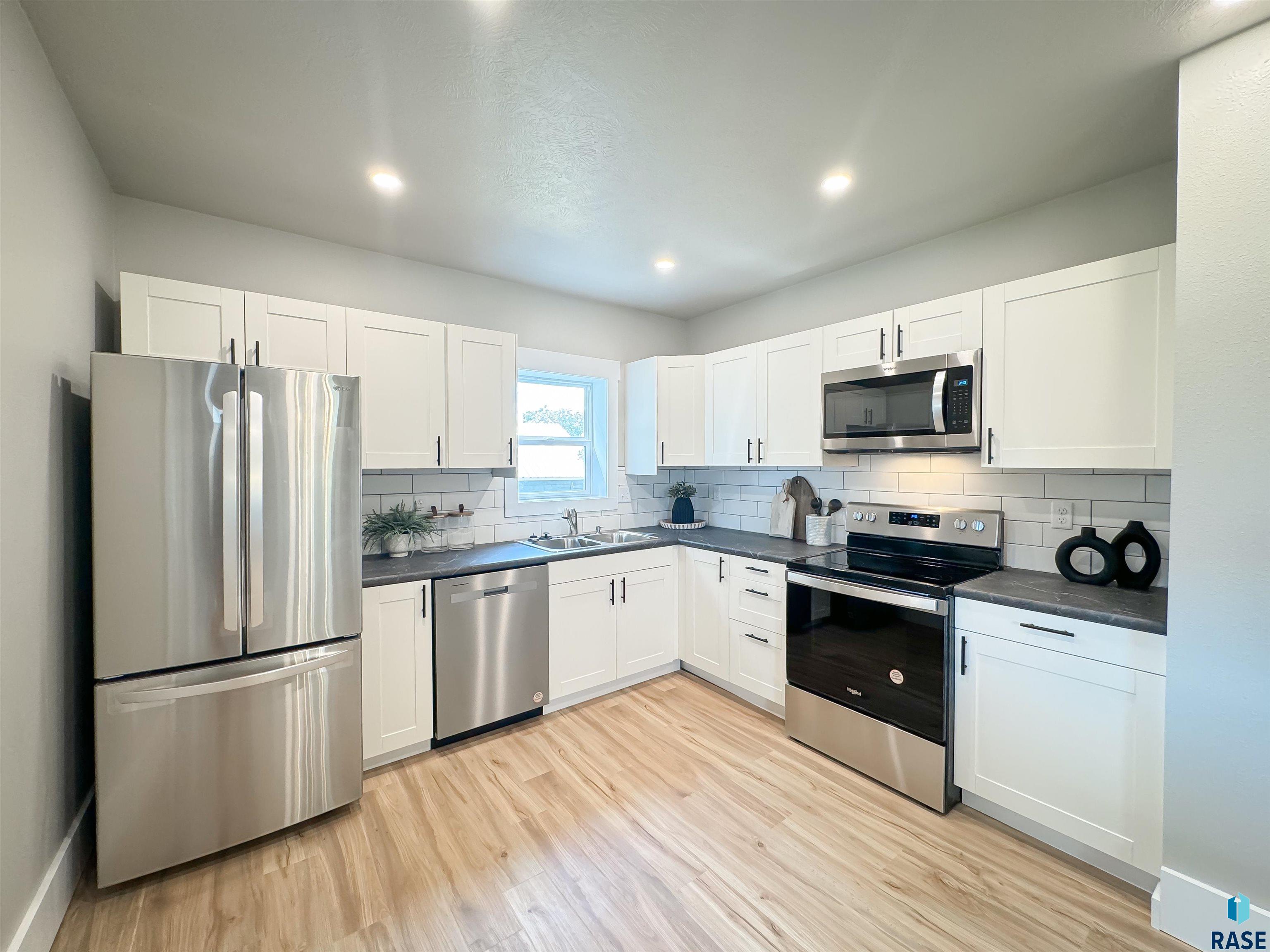 197 N Cherry Ave