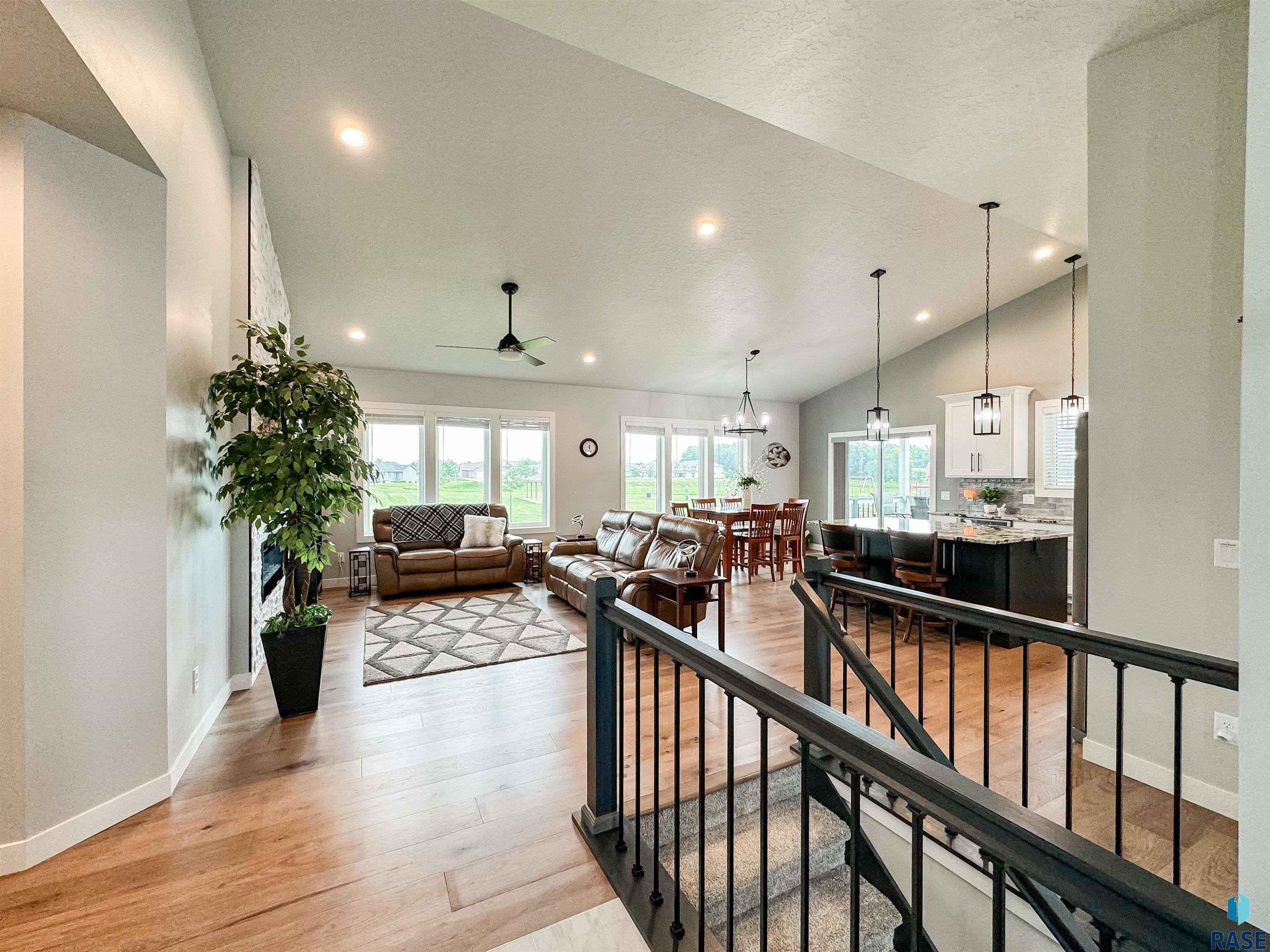 810 Johnson Creek Ct