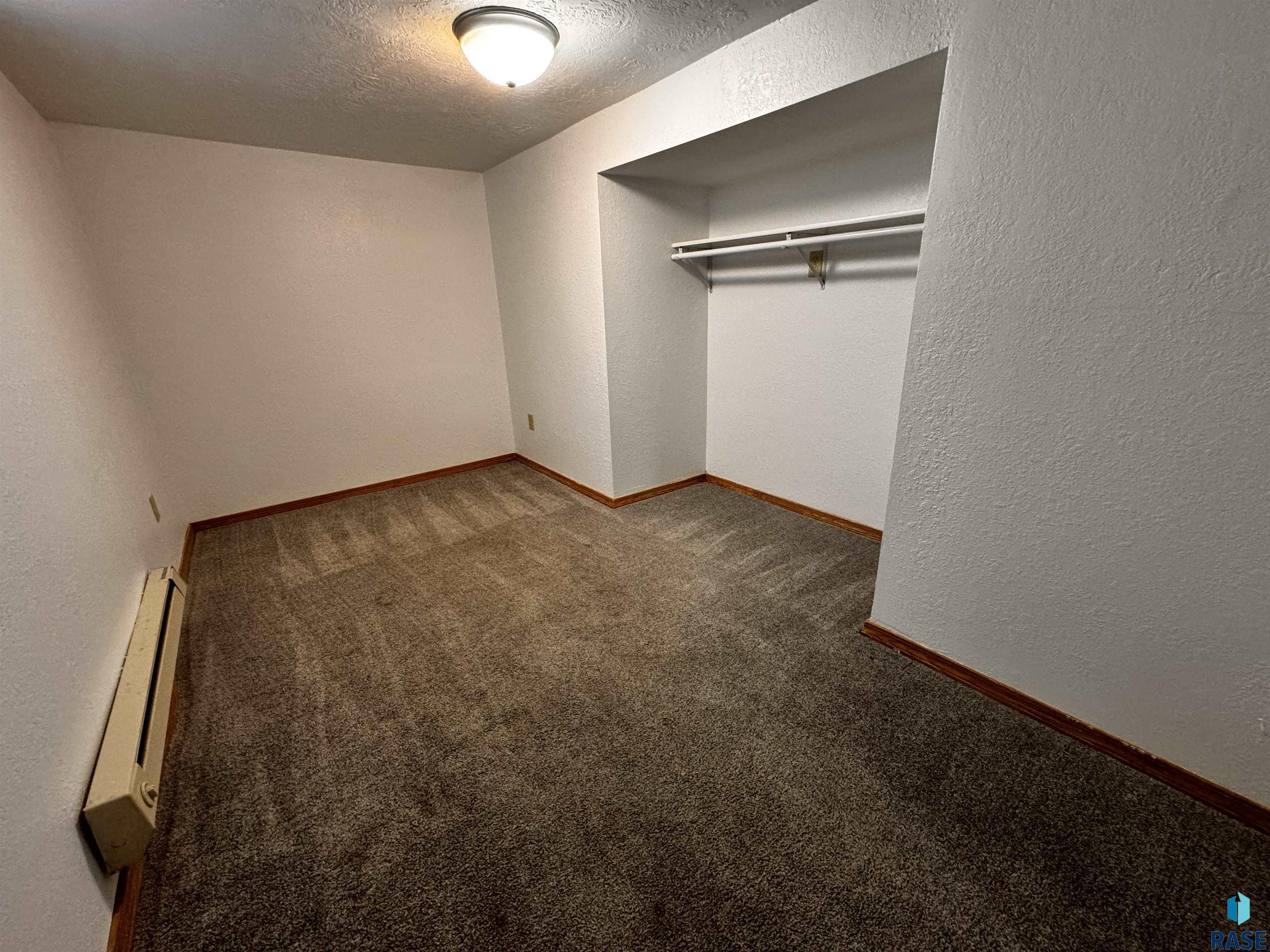 708 W 28th St
