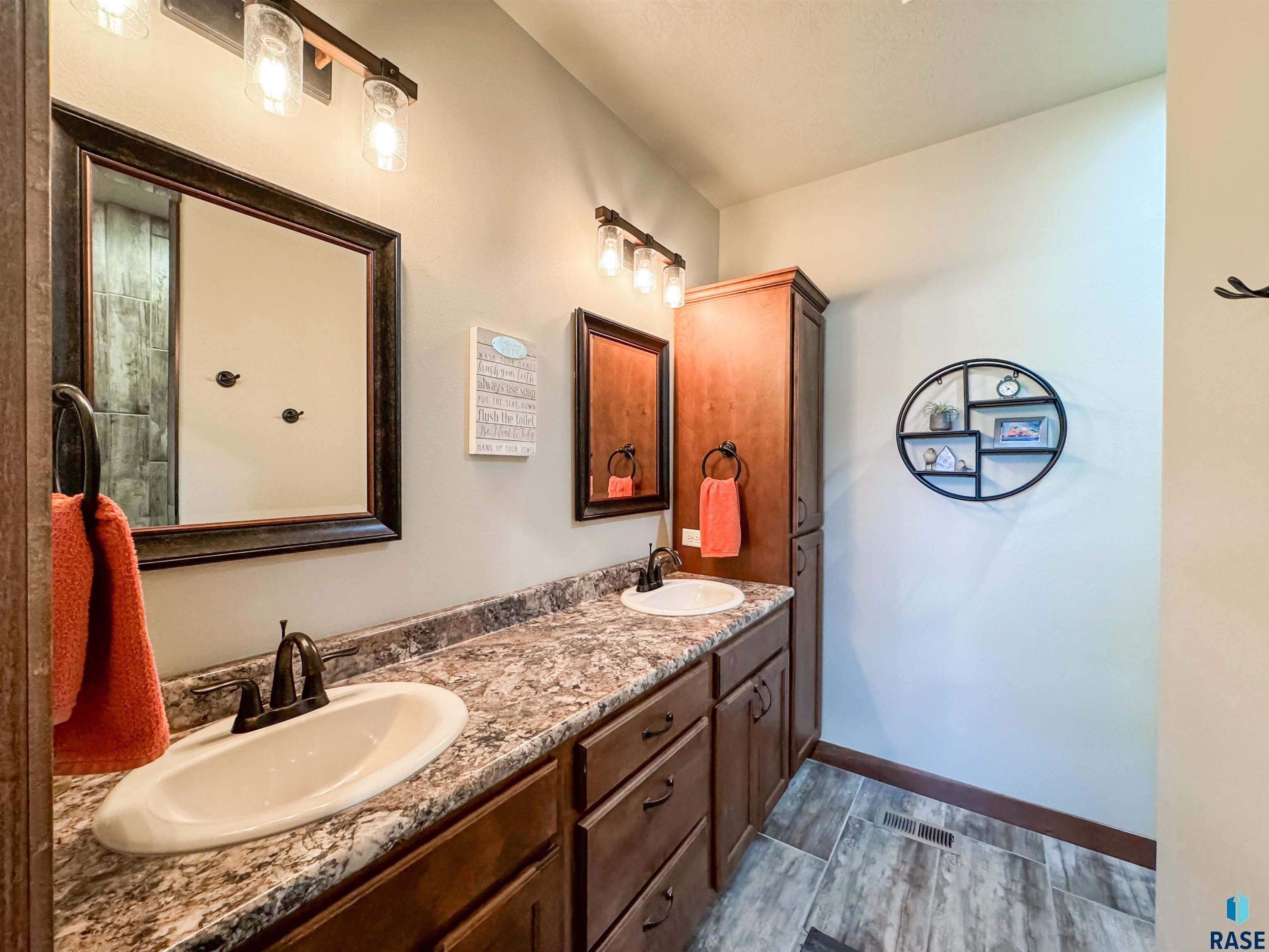 2601 E Sunburst Dr Drive