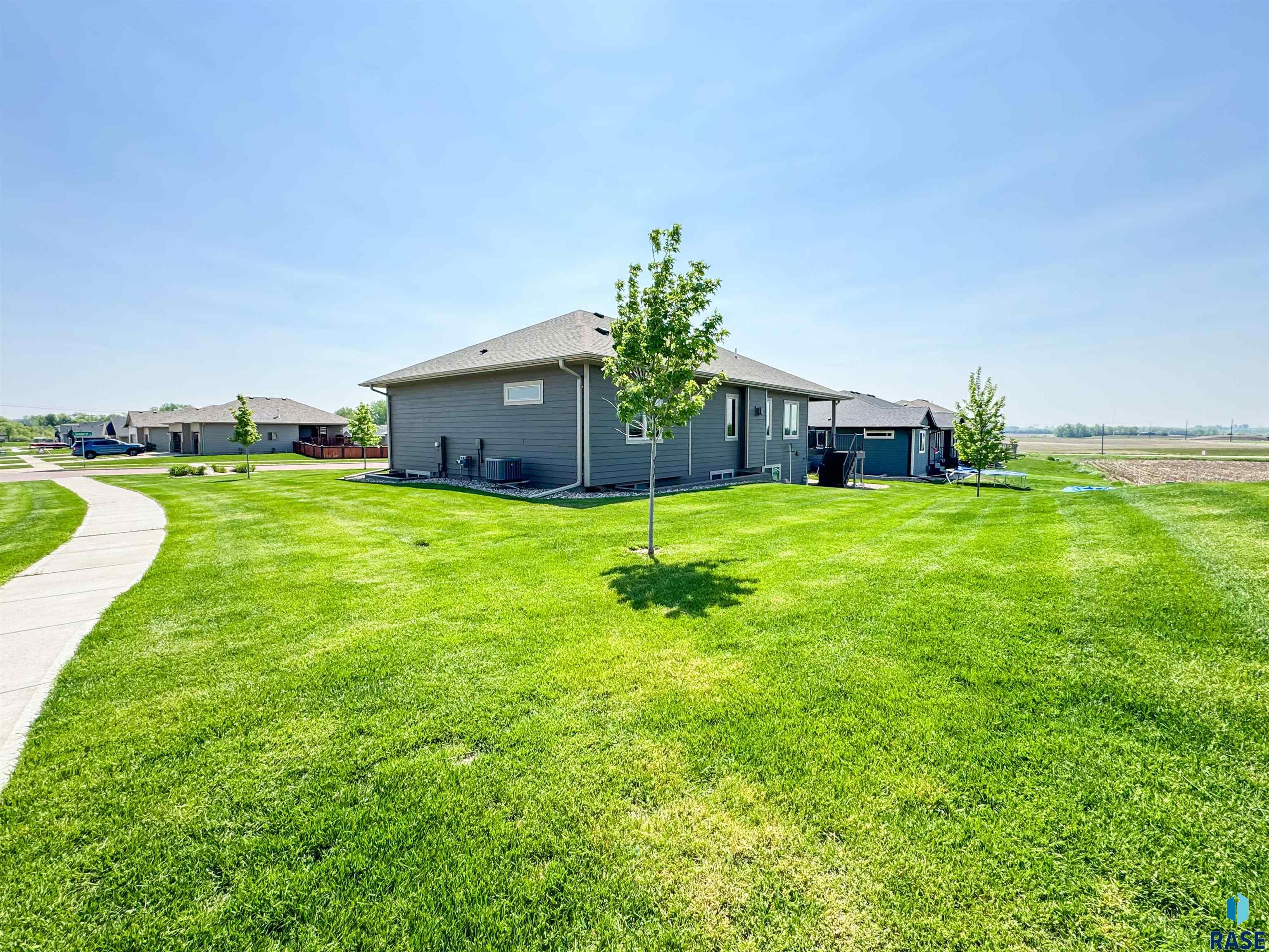 2601 E Sunburst Dr Drive