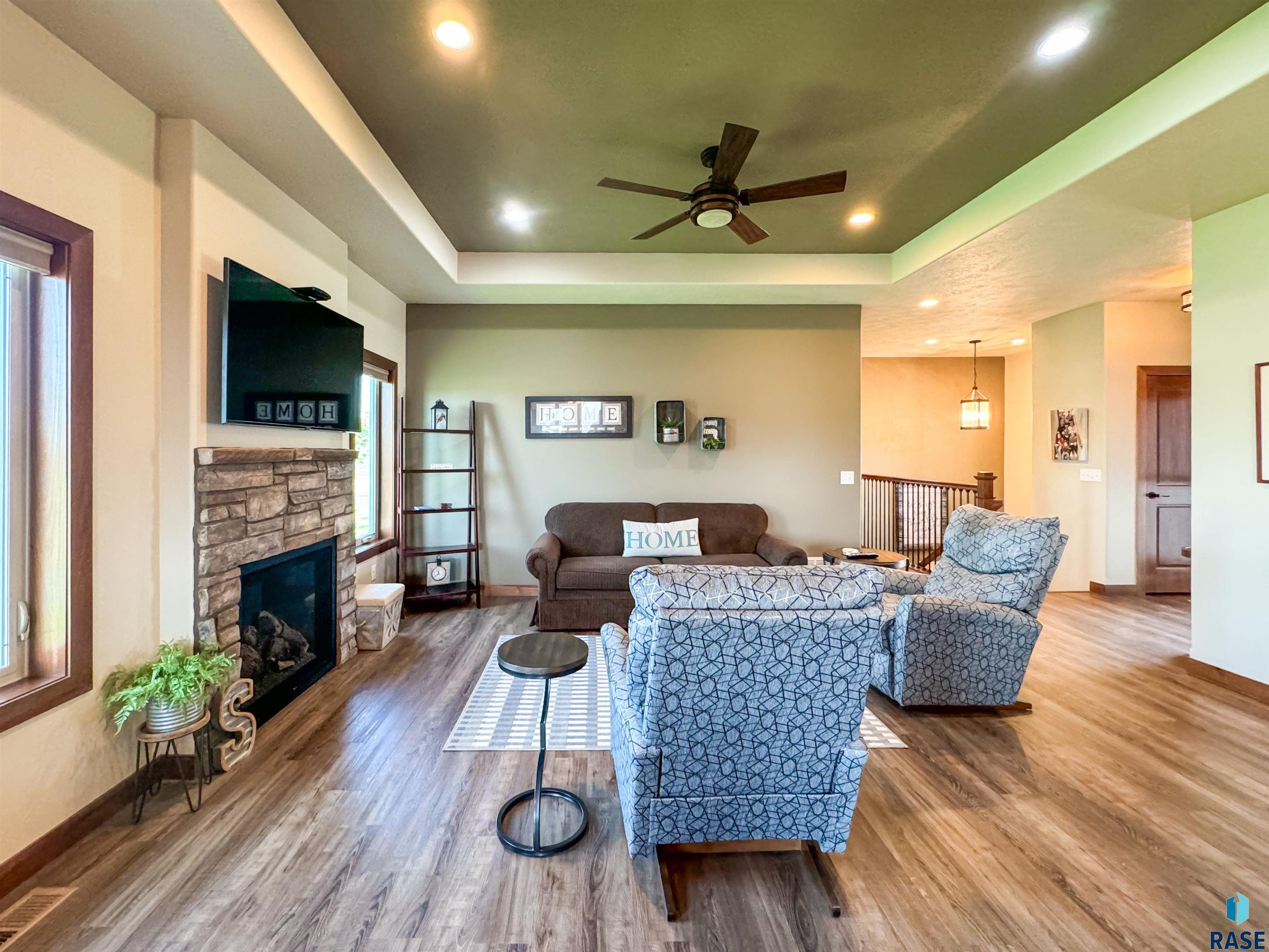 2601 E Sunburst Dr Drive