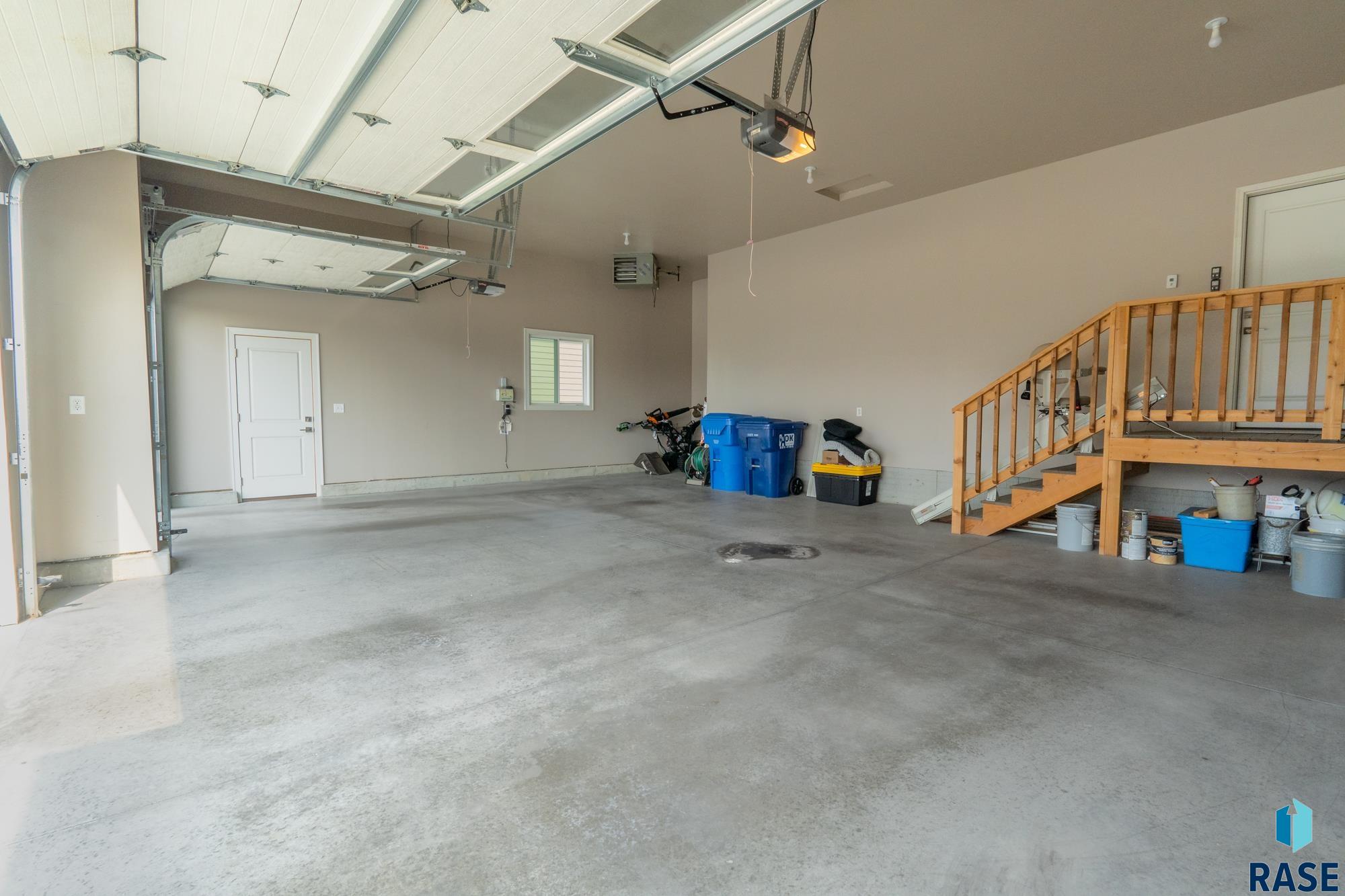 2420 E Tranquility Cir