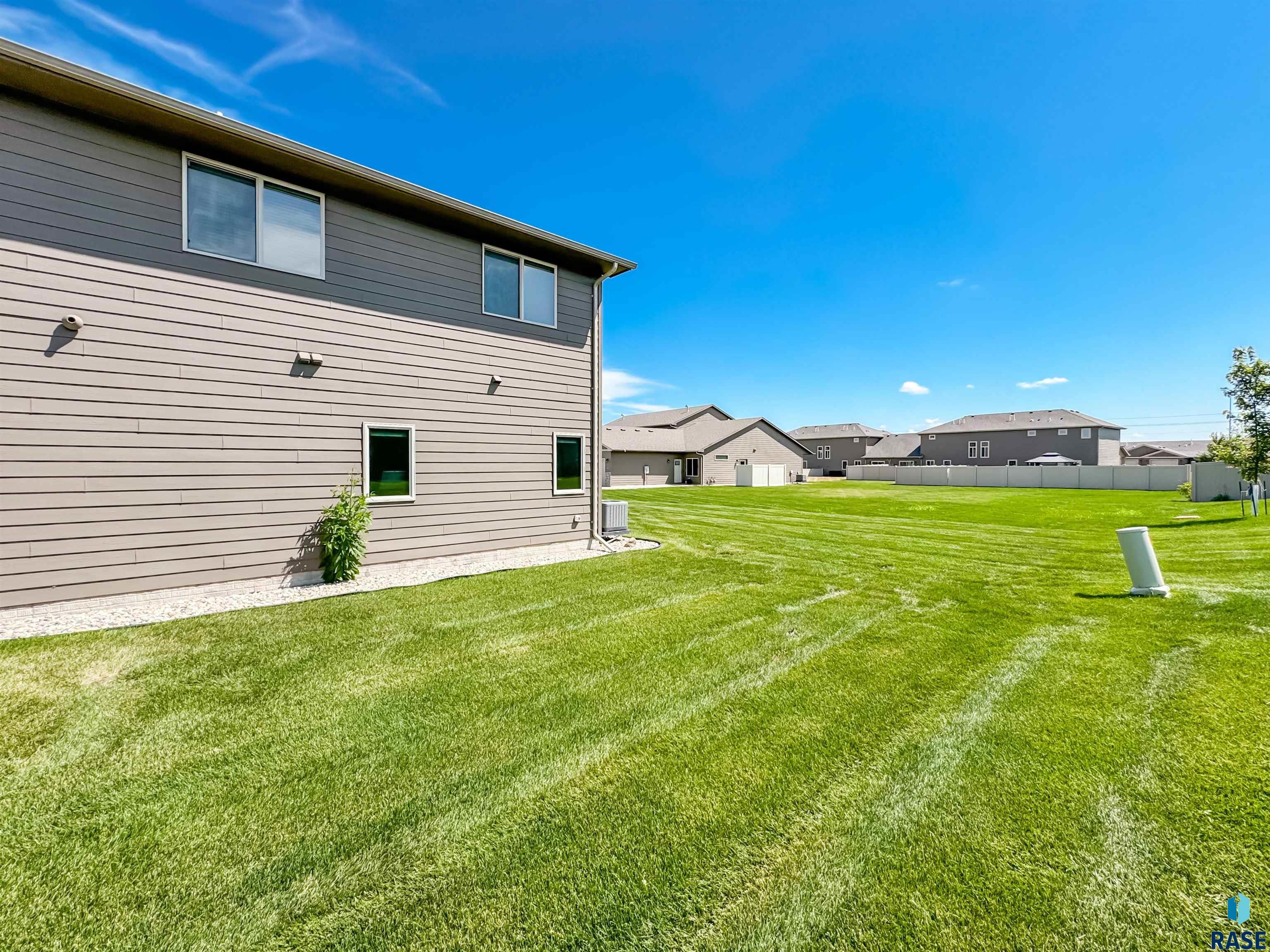 5823 S Bounty Pl