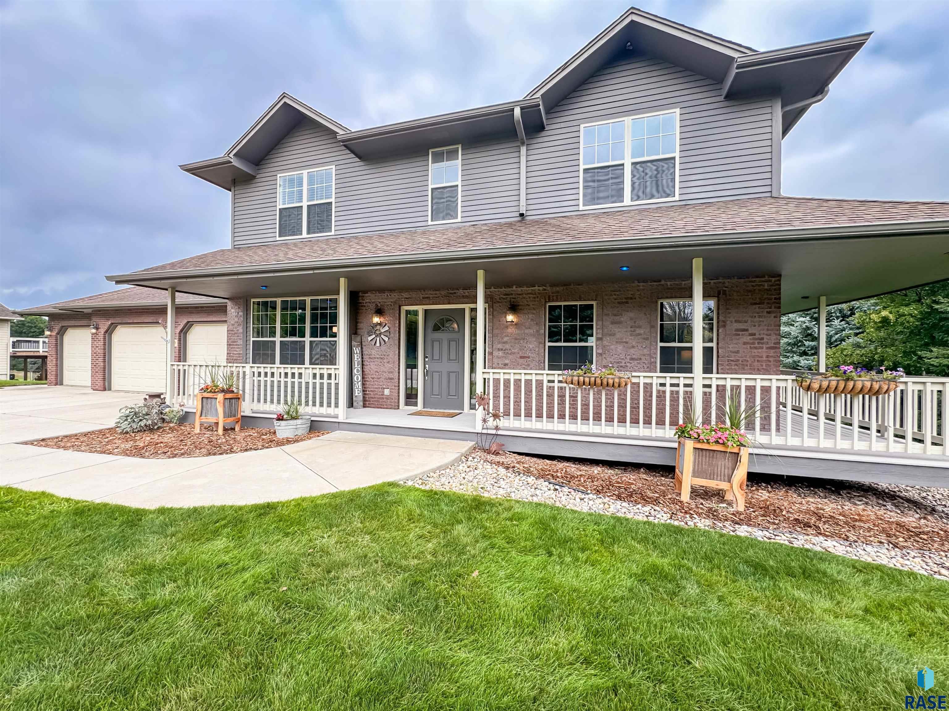 909 S Fawn Ct
