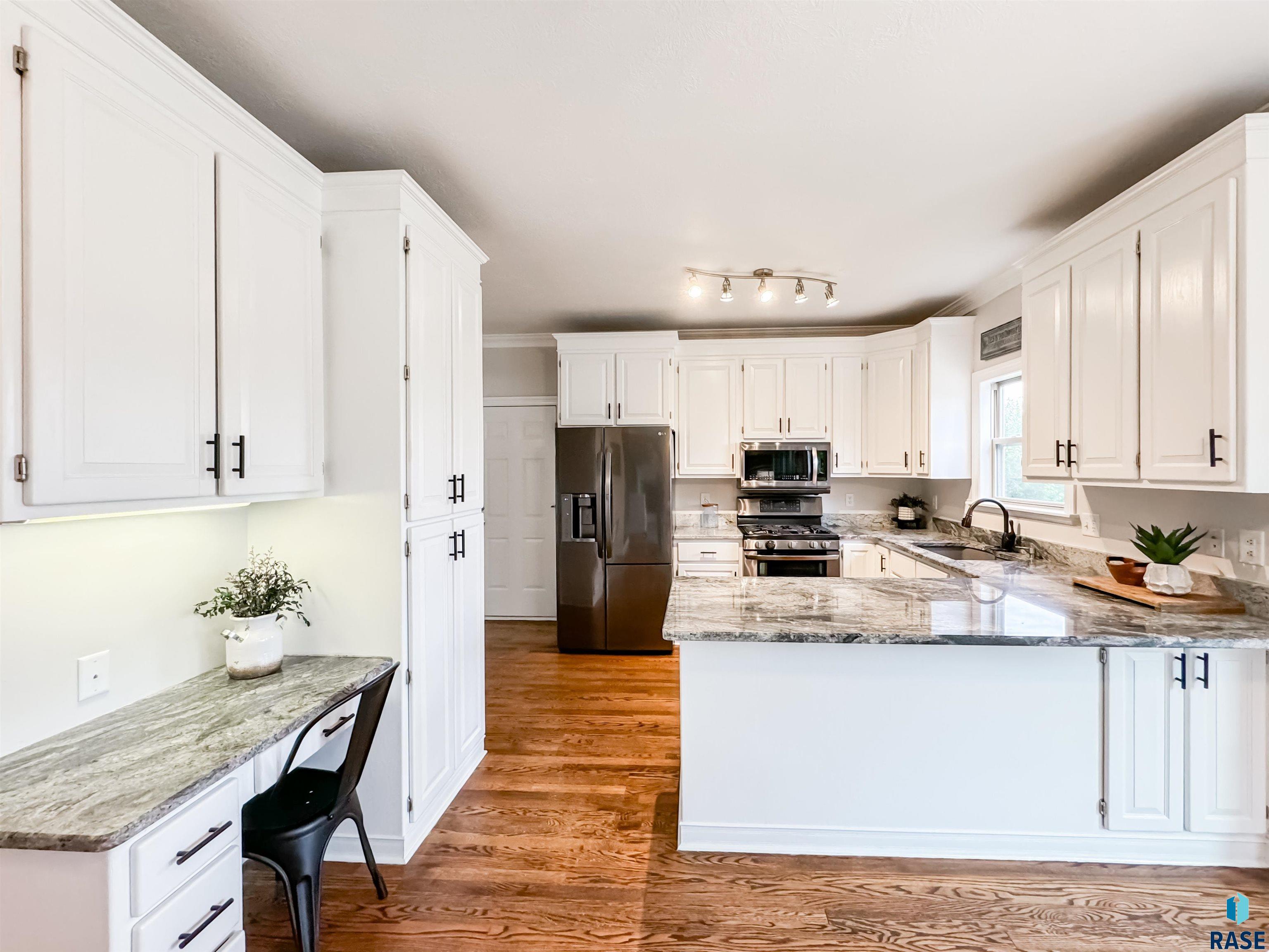 909 S Fawn Ct