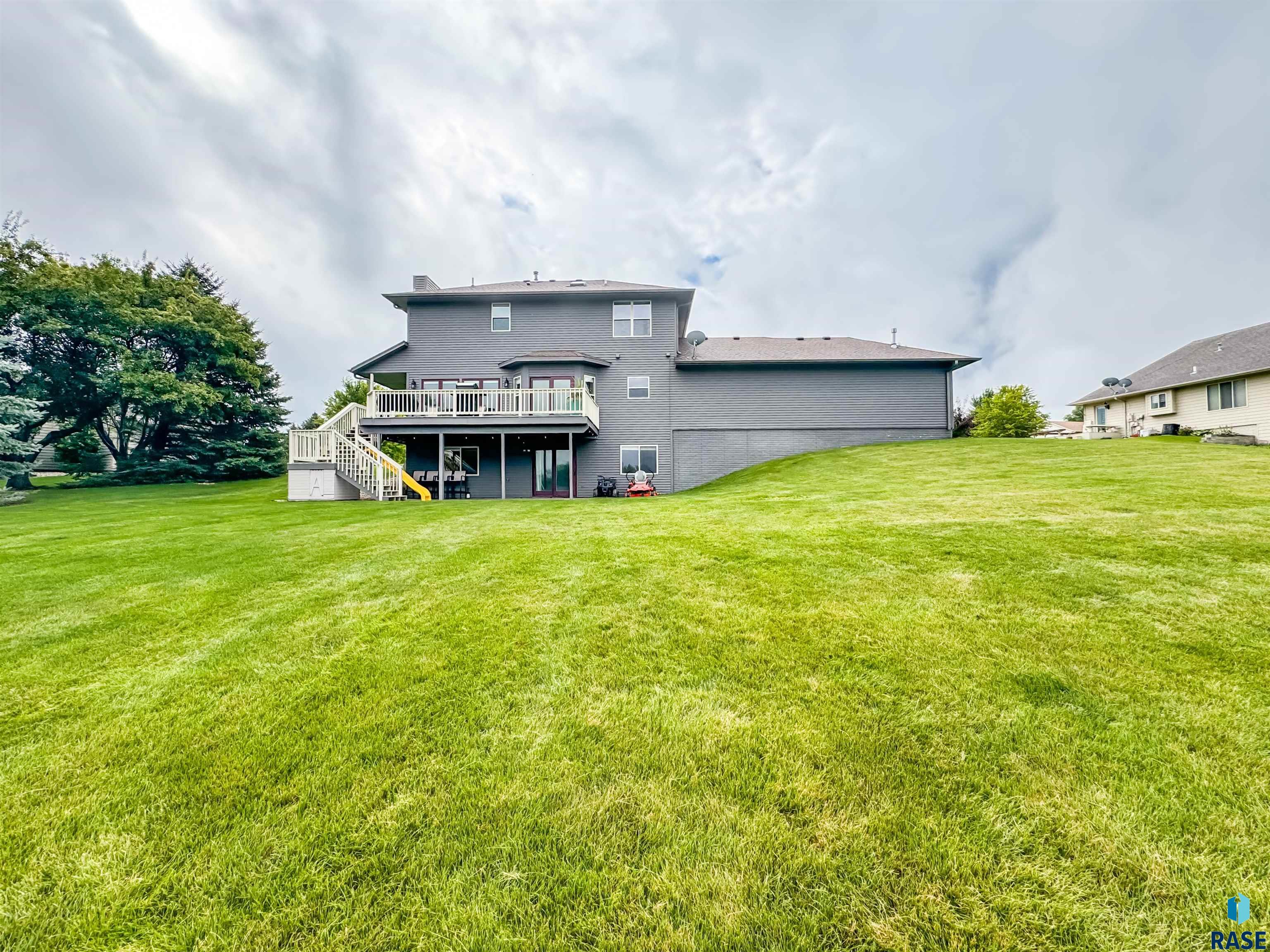 909 S Fawn Ct