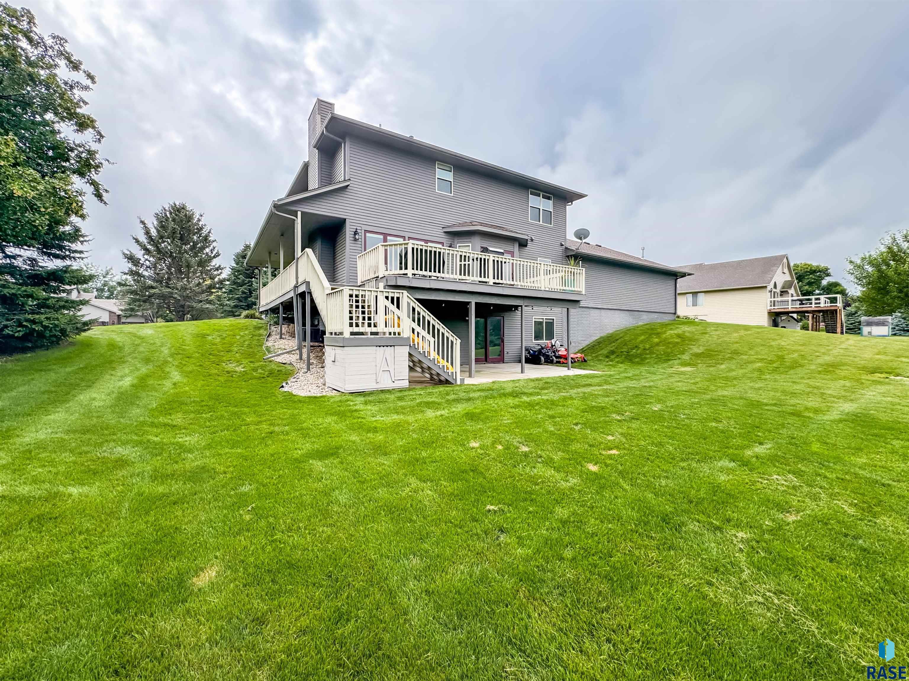 909 S Fawn Ct