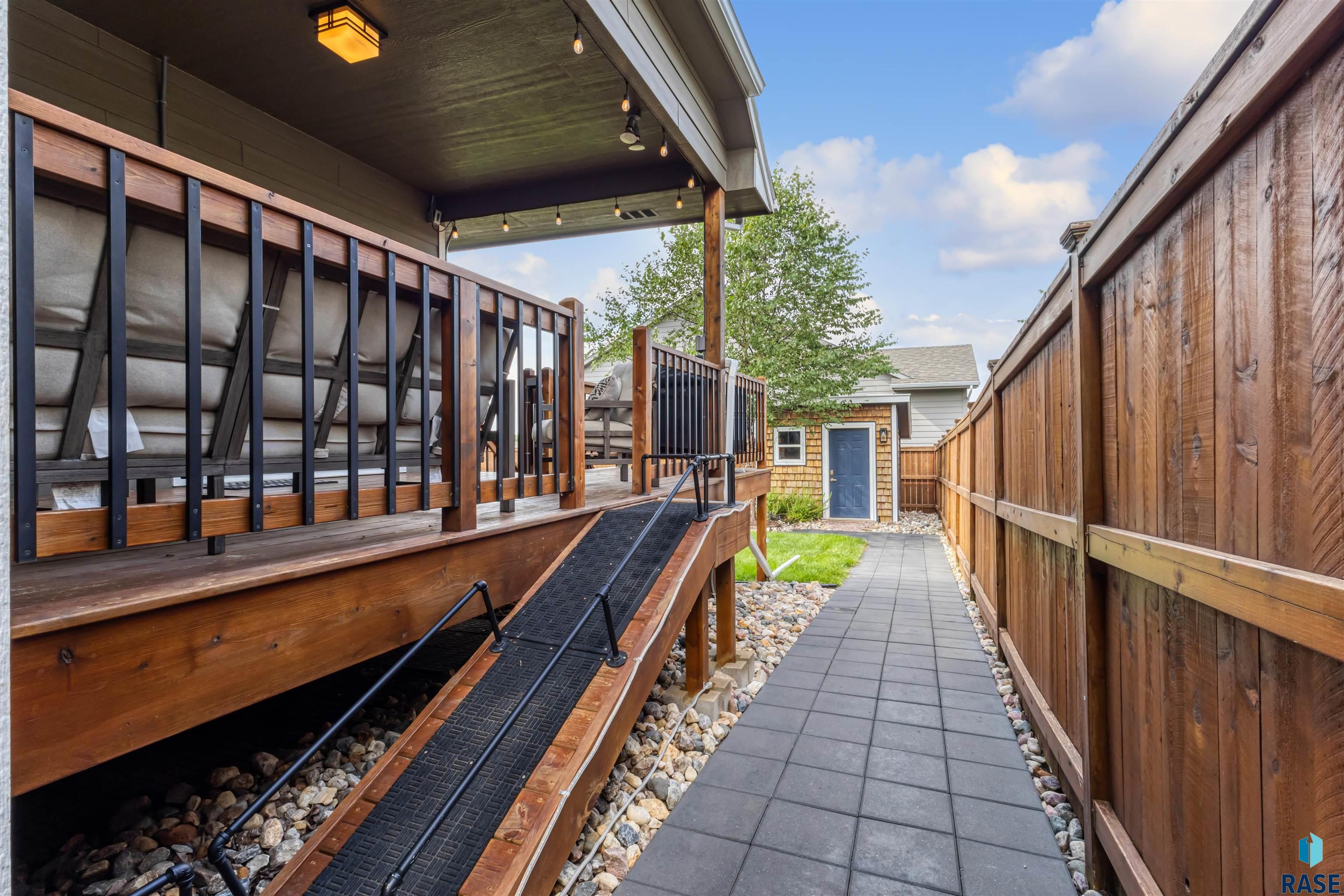4208 W Explorer Cir