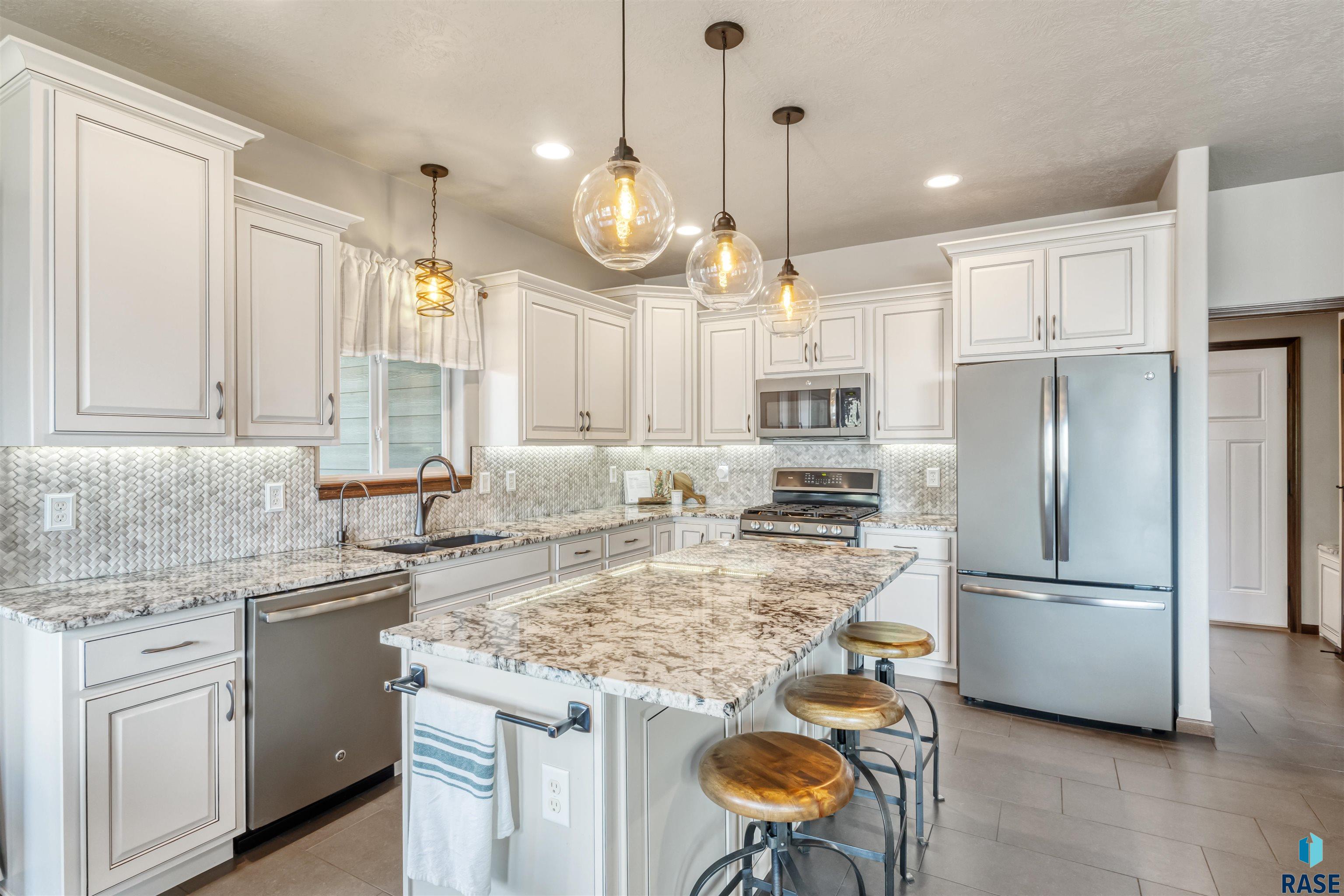 4208 W Explorer Cir